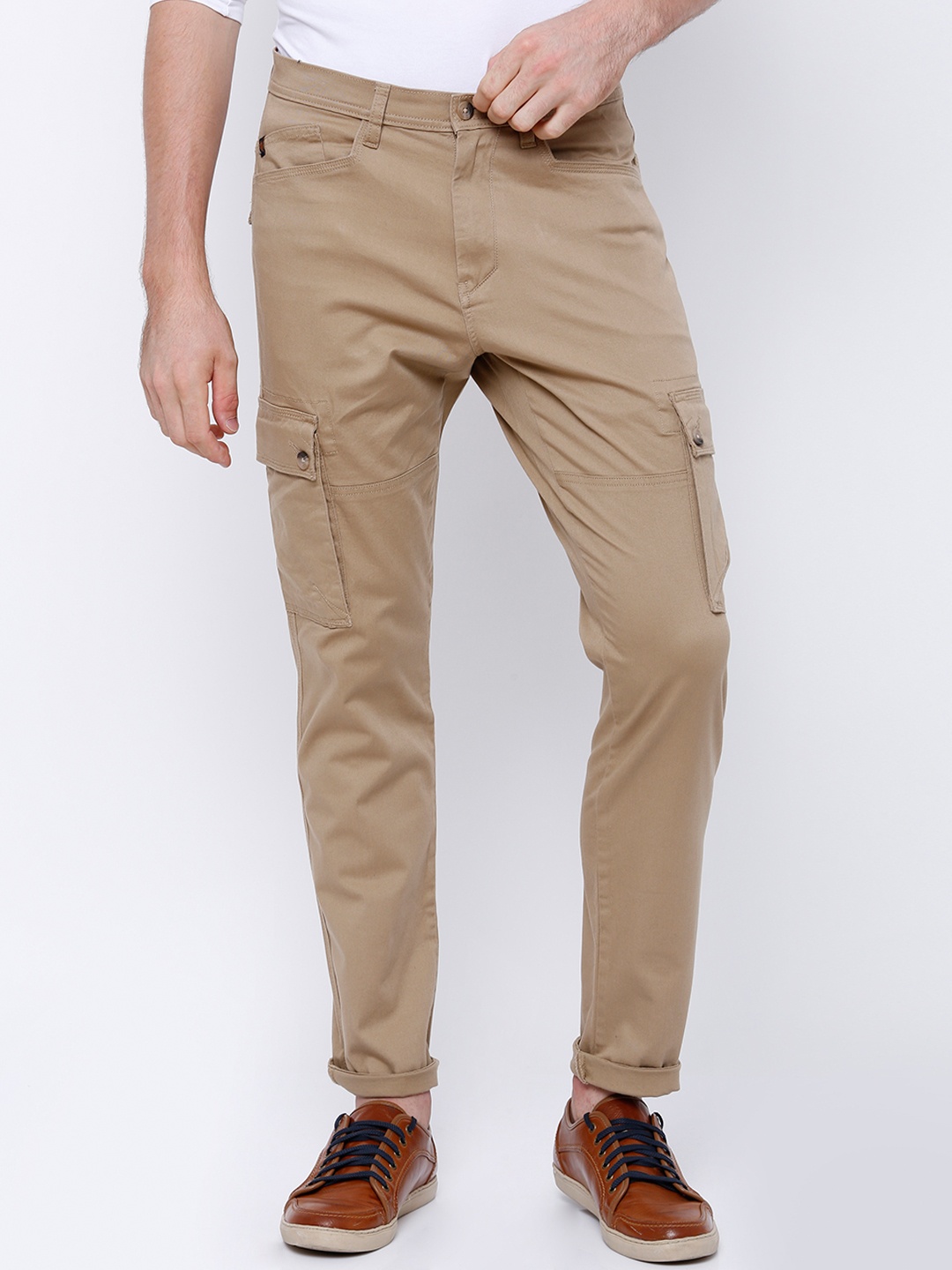 

LOCOMOTIVE Men Khaki Regular Fit Solid Cargos