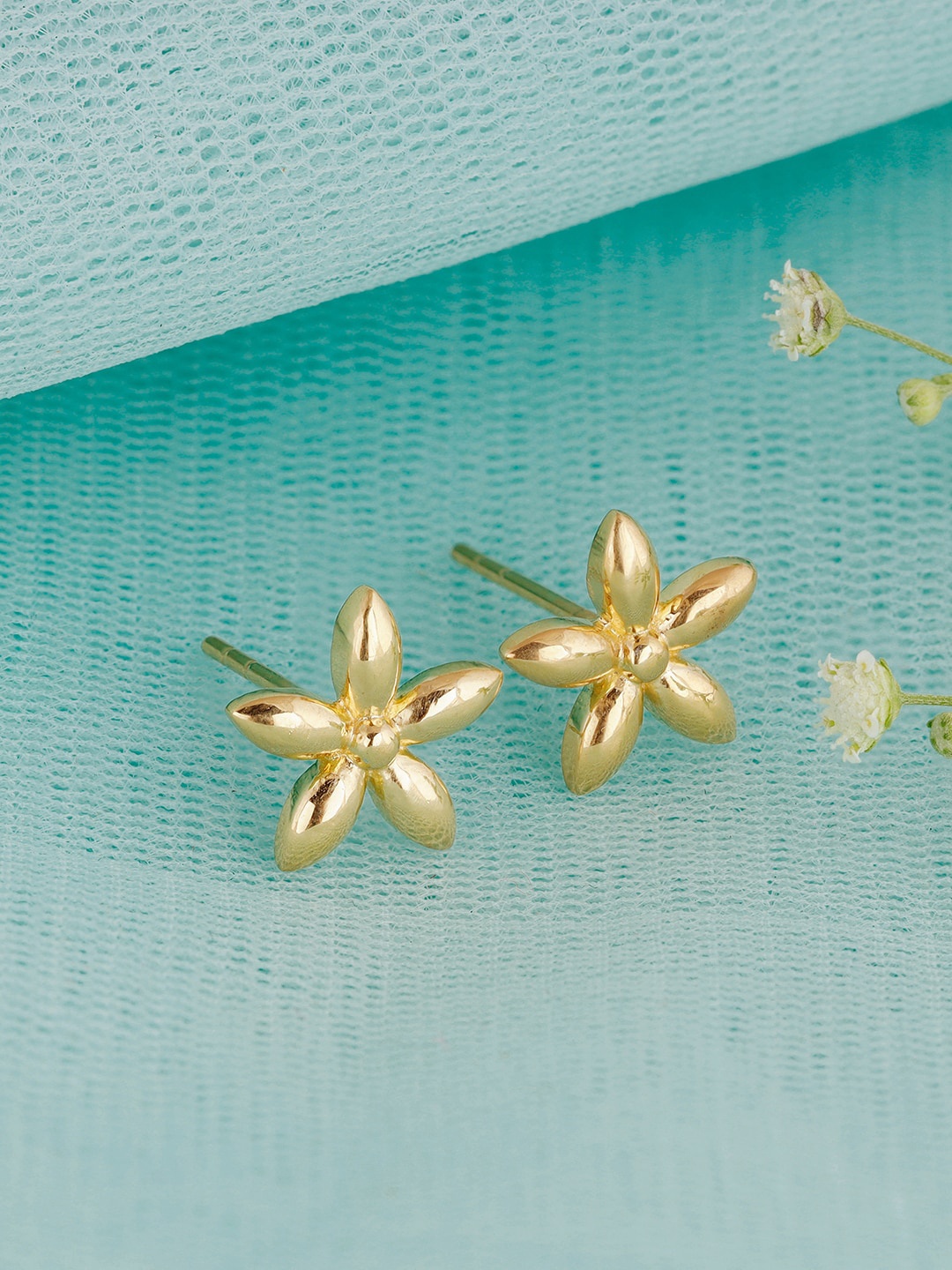 

GIVA 925 Sterling Silver Gold-Plated Floral Studs