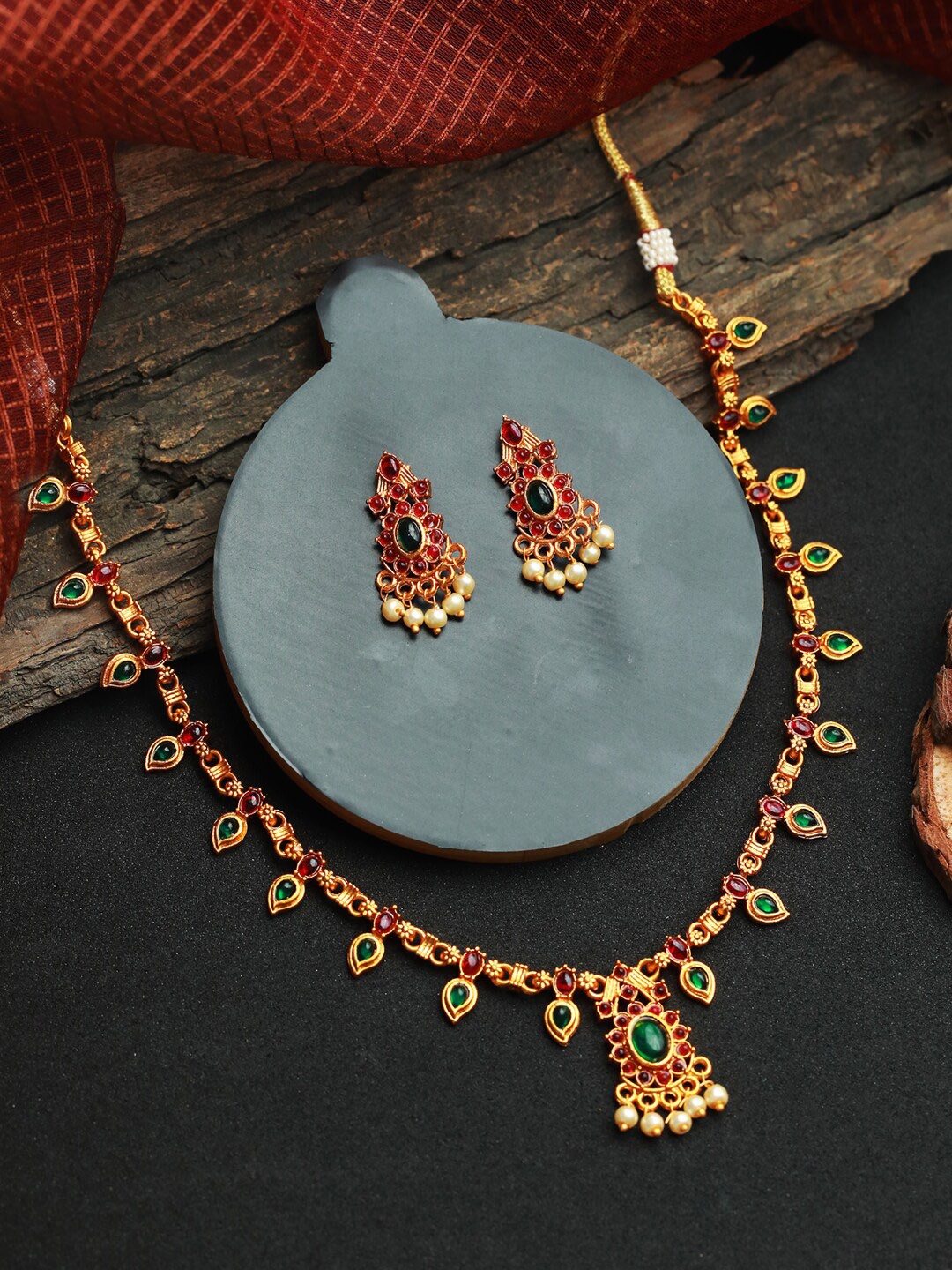 

Priyaasi Gold-Plated Pink & Green Floral Stone-Studded & Beaded Jewellery Set