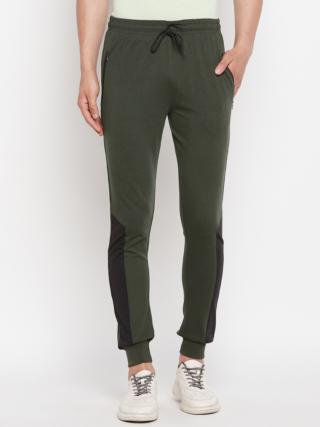 

FirstKrush Men Olive Solid Regular Fit Track Pants