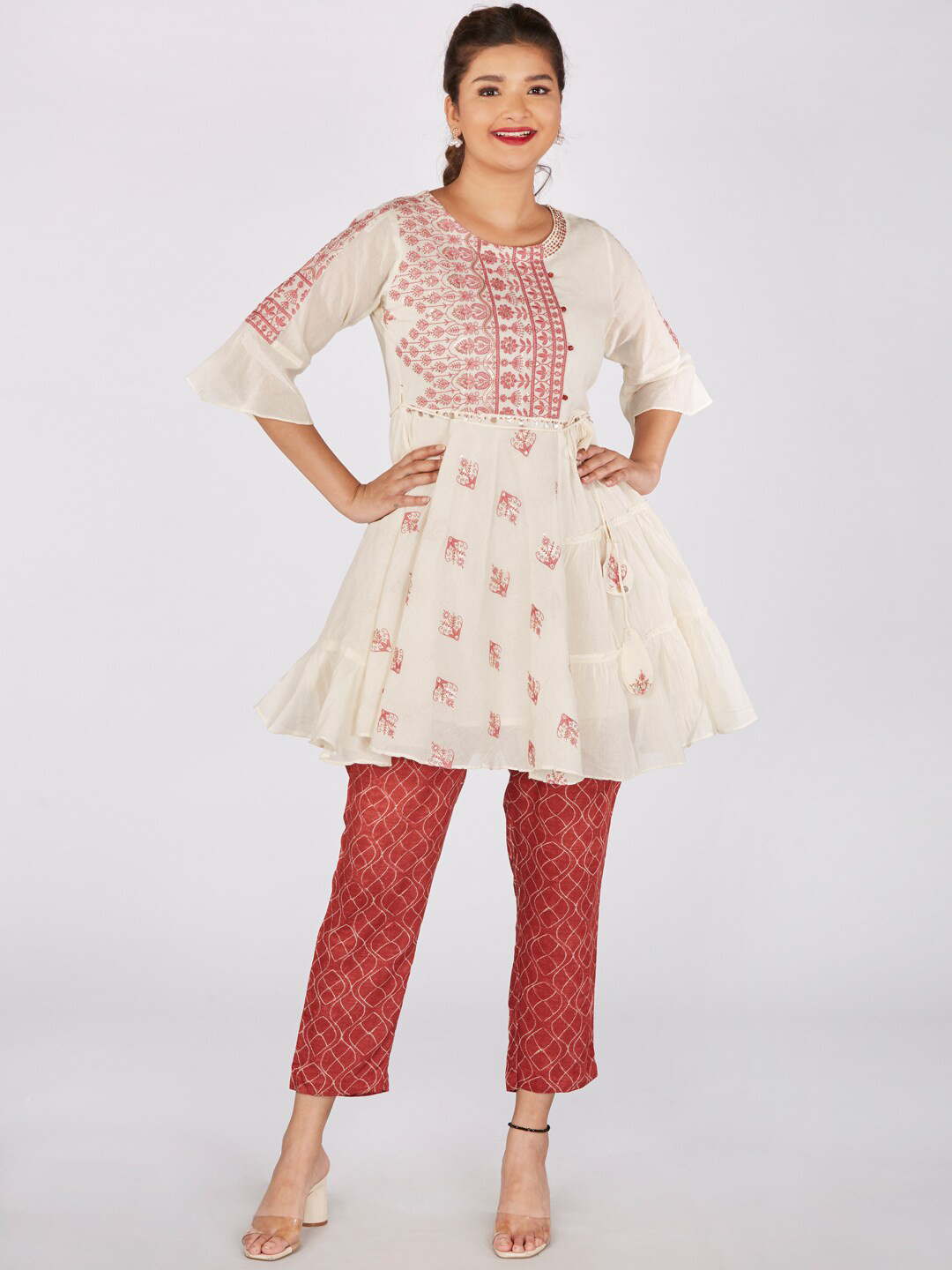 

taruni Women Off White Ethnic Motifs Embroidered Pure Cotton Kurta with Trousers