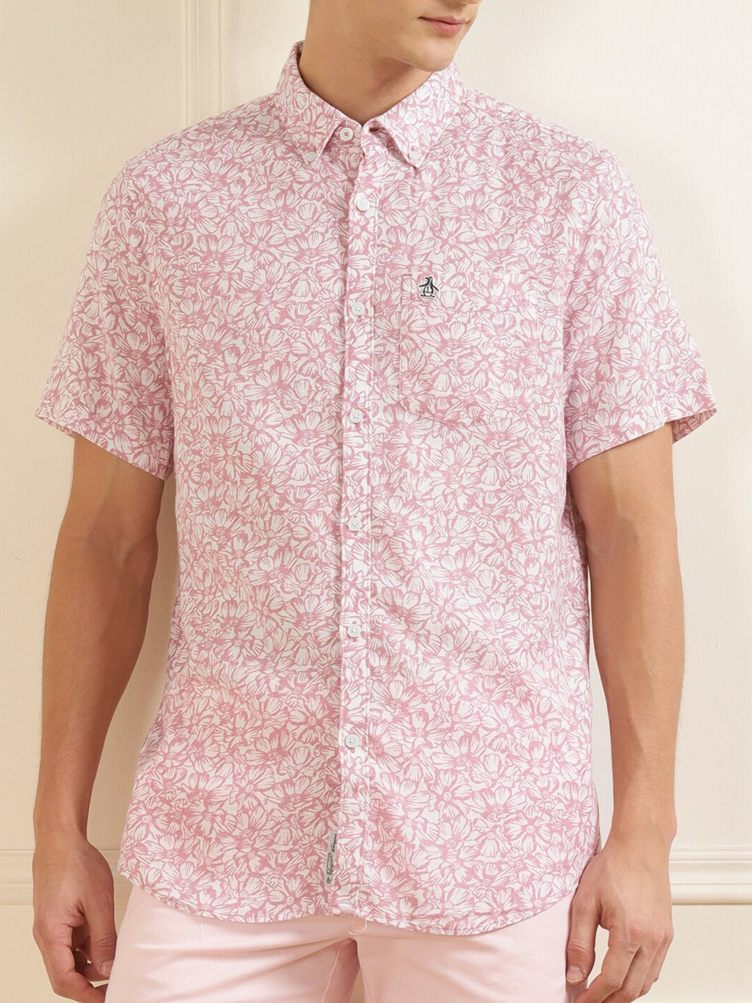 

Original Penguin Men Pink Regular Fit Floral Printed Casual Shirt