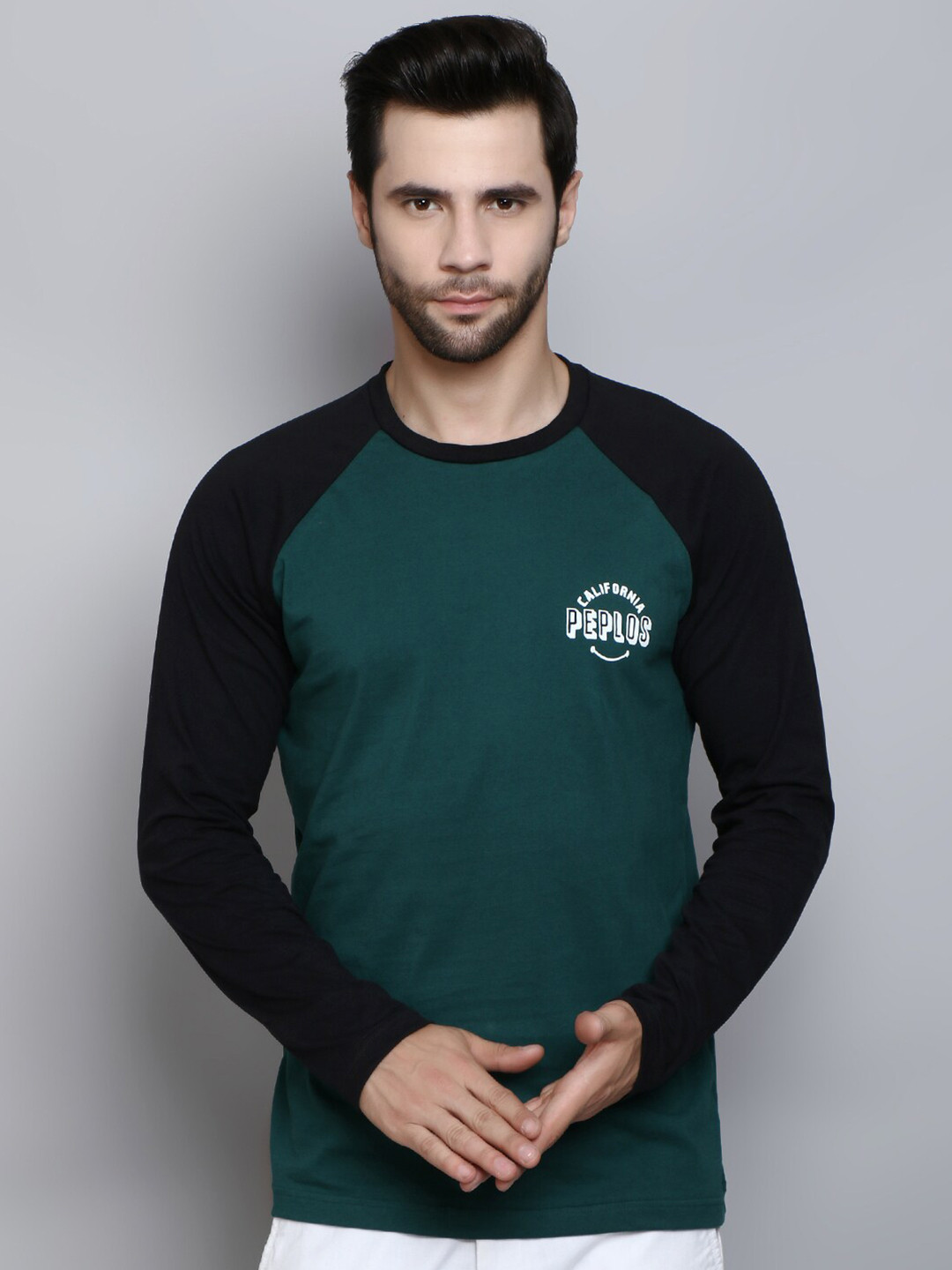 

PEPLOS Men Green Colourblocked Cotton T-shirt