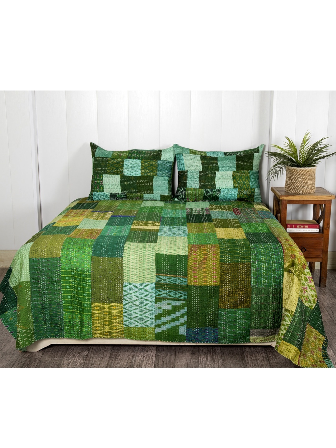 

HANDICRAFT PALACE Green Kantha Patchwork Patola Silk Bedding Set