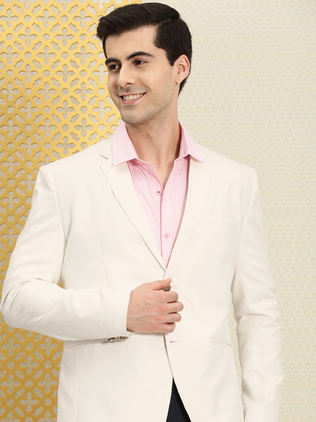 

House of Pataudi Jashn Notched Lapel Collar Texturedse Single-Breasted Pure Cotton Blazer, White