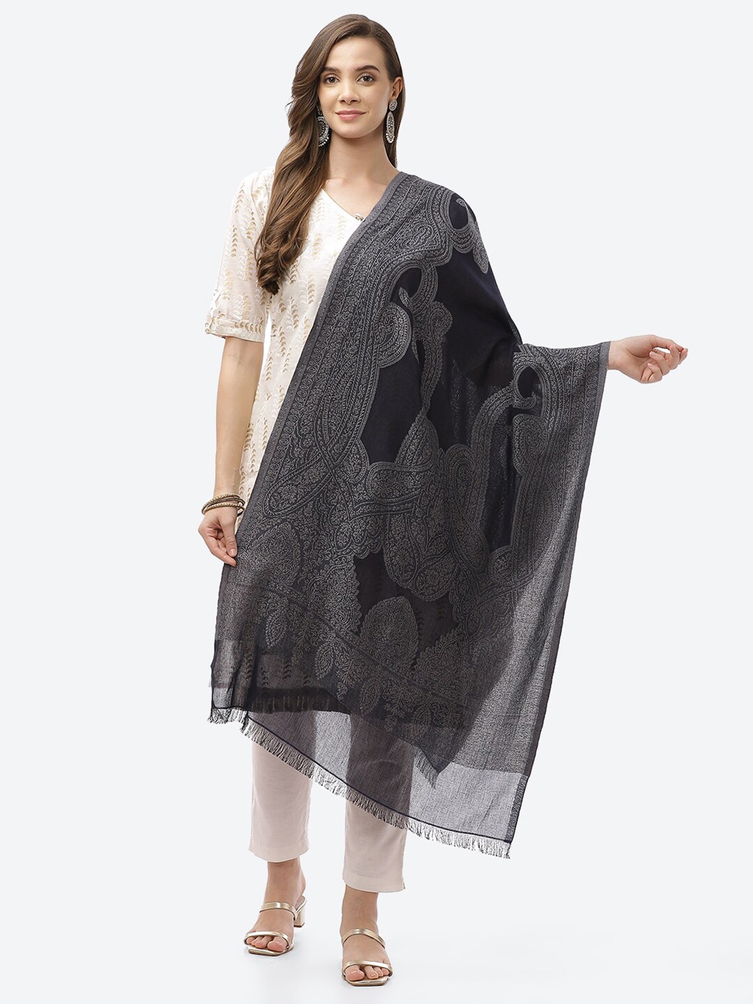 

Biba Blue & Silver-Toned Dyed Dupatta