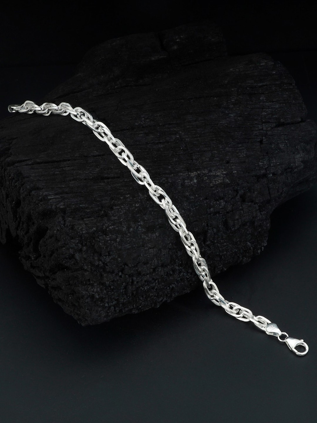 

GIVA Men 925 Sterling Silver Rhodium Plated Urban Mode Link Bracelet