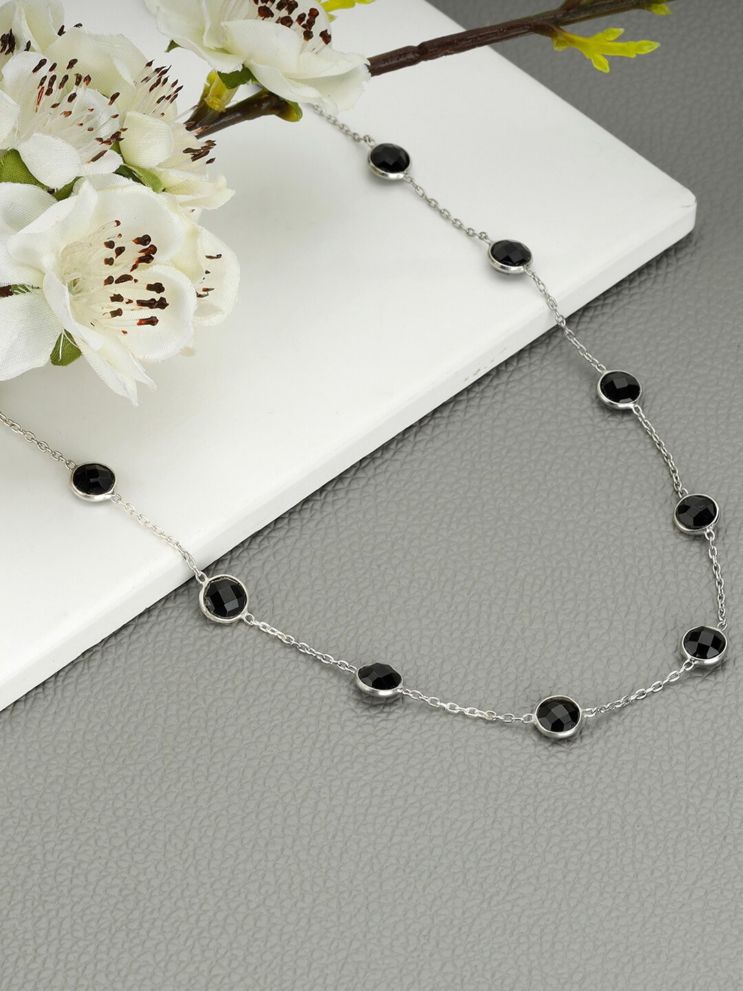

GIVA 925 Sterling Silver Rhodium Plated Black Beauty Necklace
