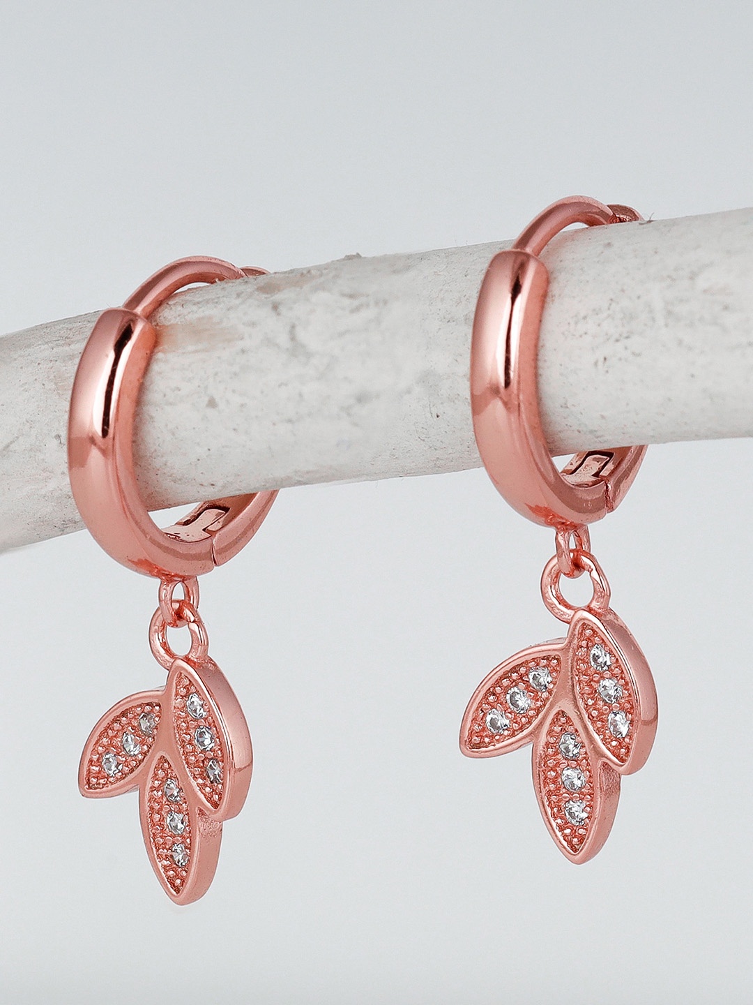 

GIVA Rose Gold Contemporary Studs Earrings