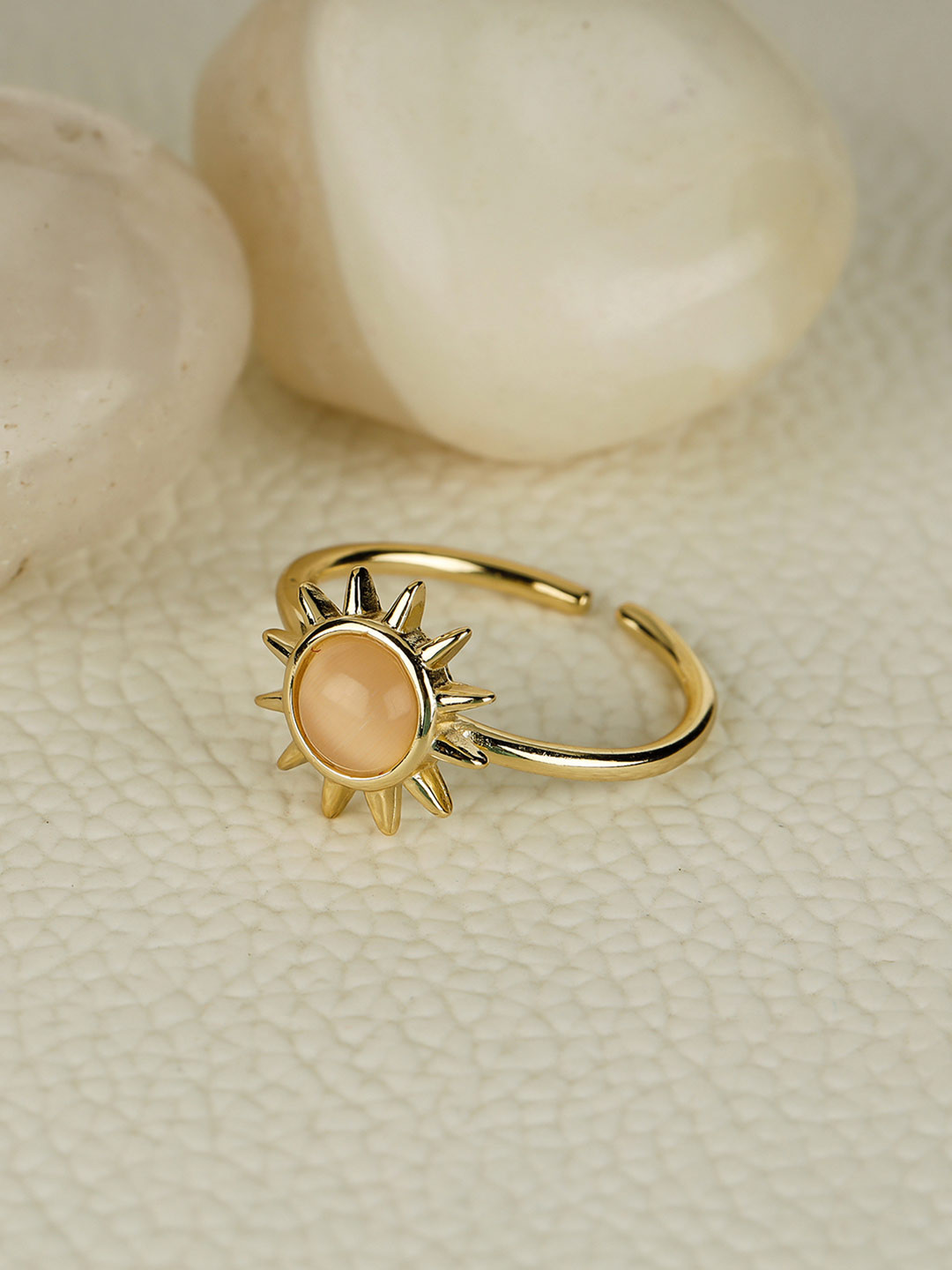 

GIVA Gold-Plated Gold-Toned Adjustable Finger Ring