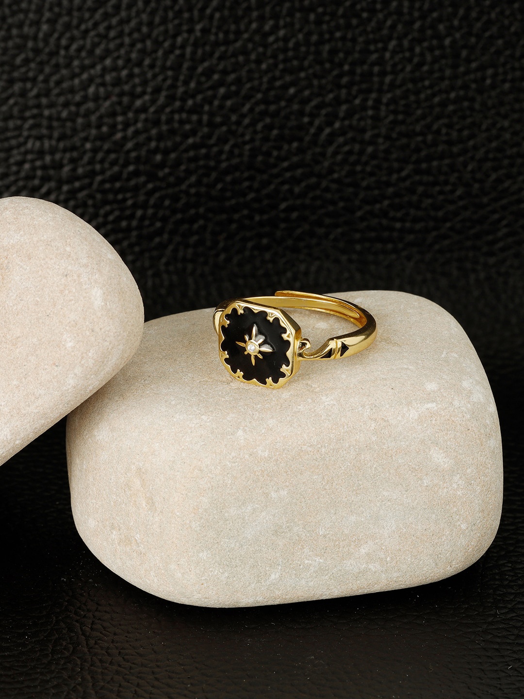 

GIVA 925 Sterling Silver 18k Gold Plated Diamond Star Ring
