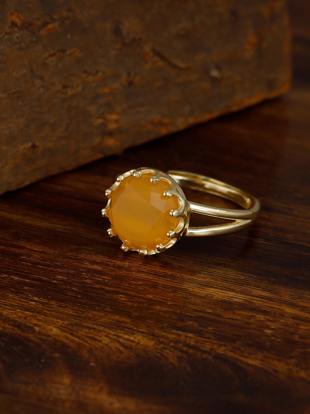 

GIVA 925 Sterling Silver 18k Gold Plated Rising Sun Ring, Yellow