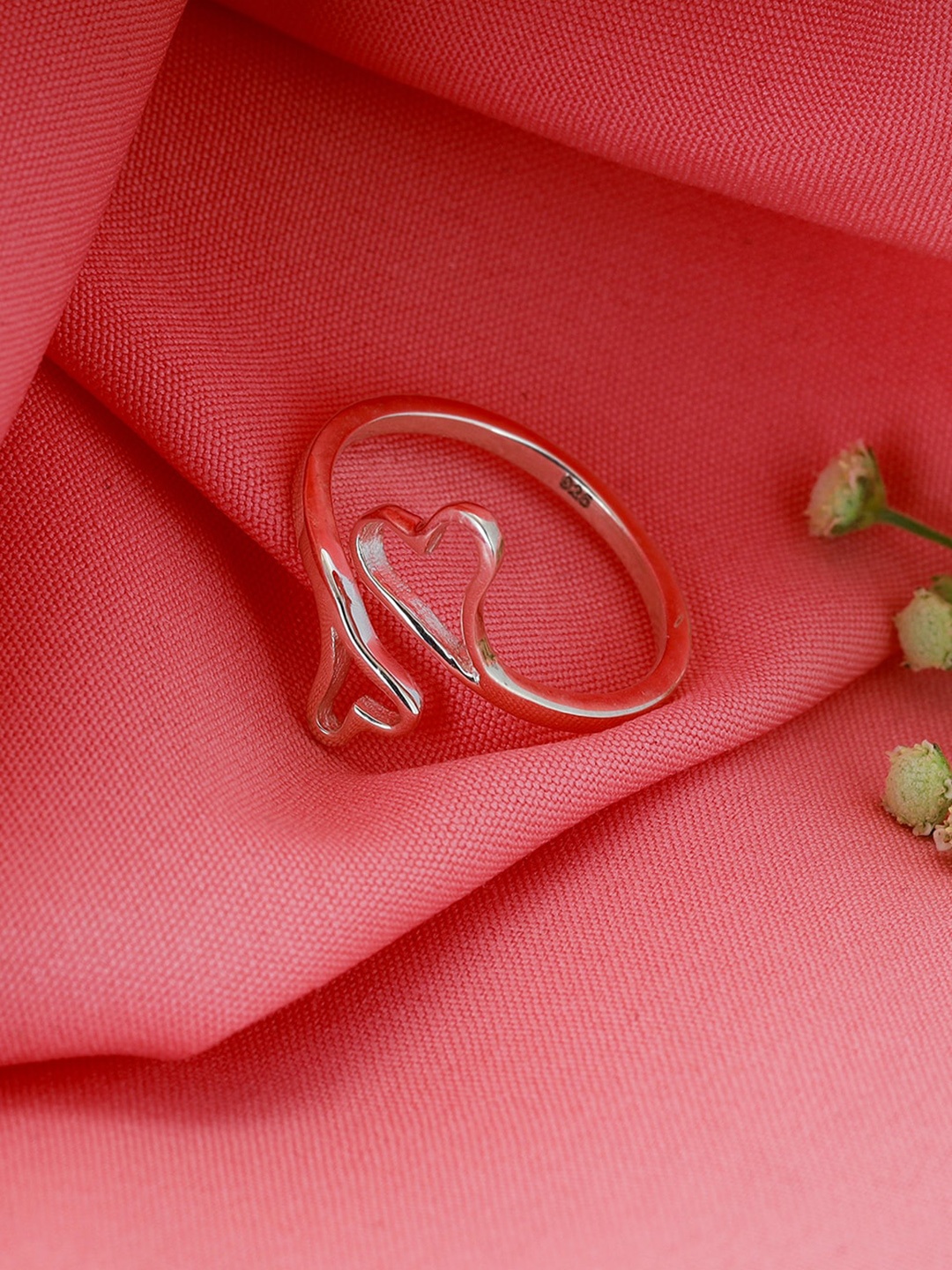 

GIVA 925 Sterling Silver Rhodium Plated Heart to Heart Ring