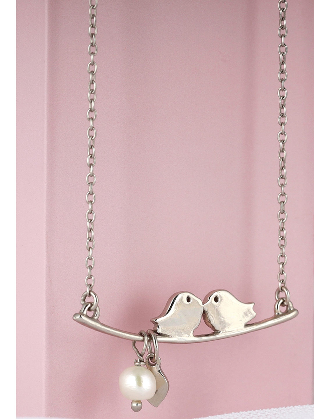 

GIVA 925 Sterling Silver Rhodium Plated Love Birds Necklace