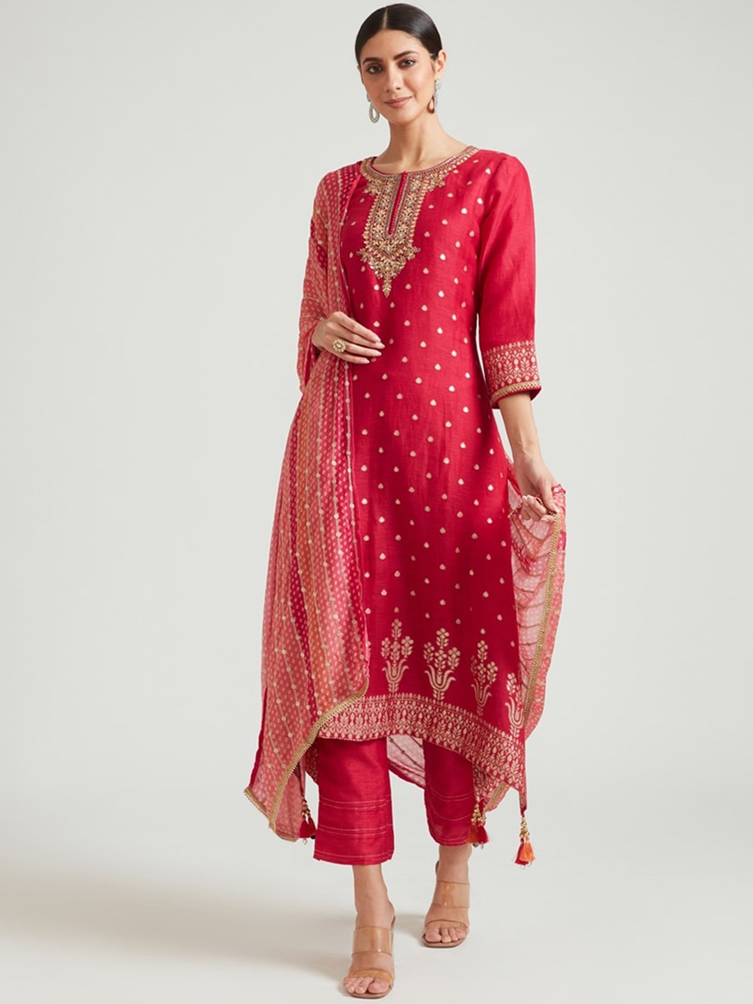 

Neerus Women Red Ethnic Motifs Printed Gotta Patti Kurta with Trousers & With Dupatta