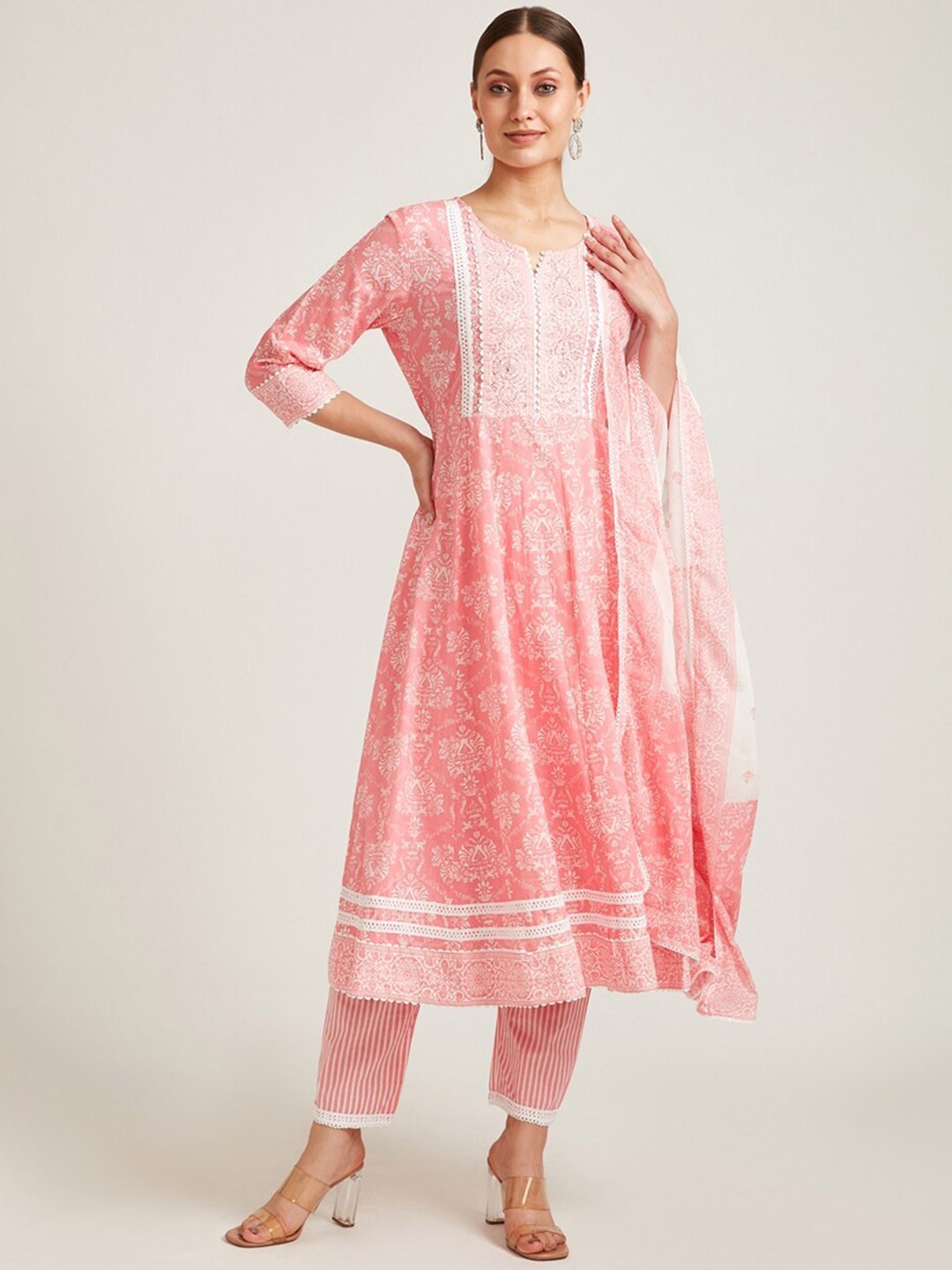 

Neerus Women Pink Floral Printed Empire Pure Cotton Kurta with Trousers & With Dupatta
