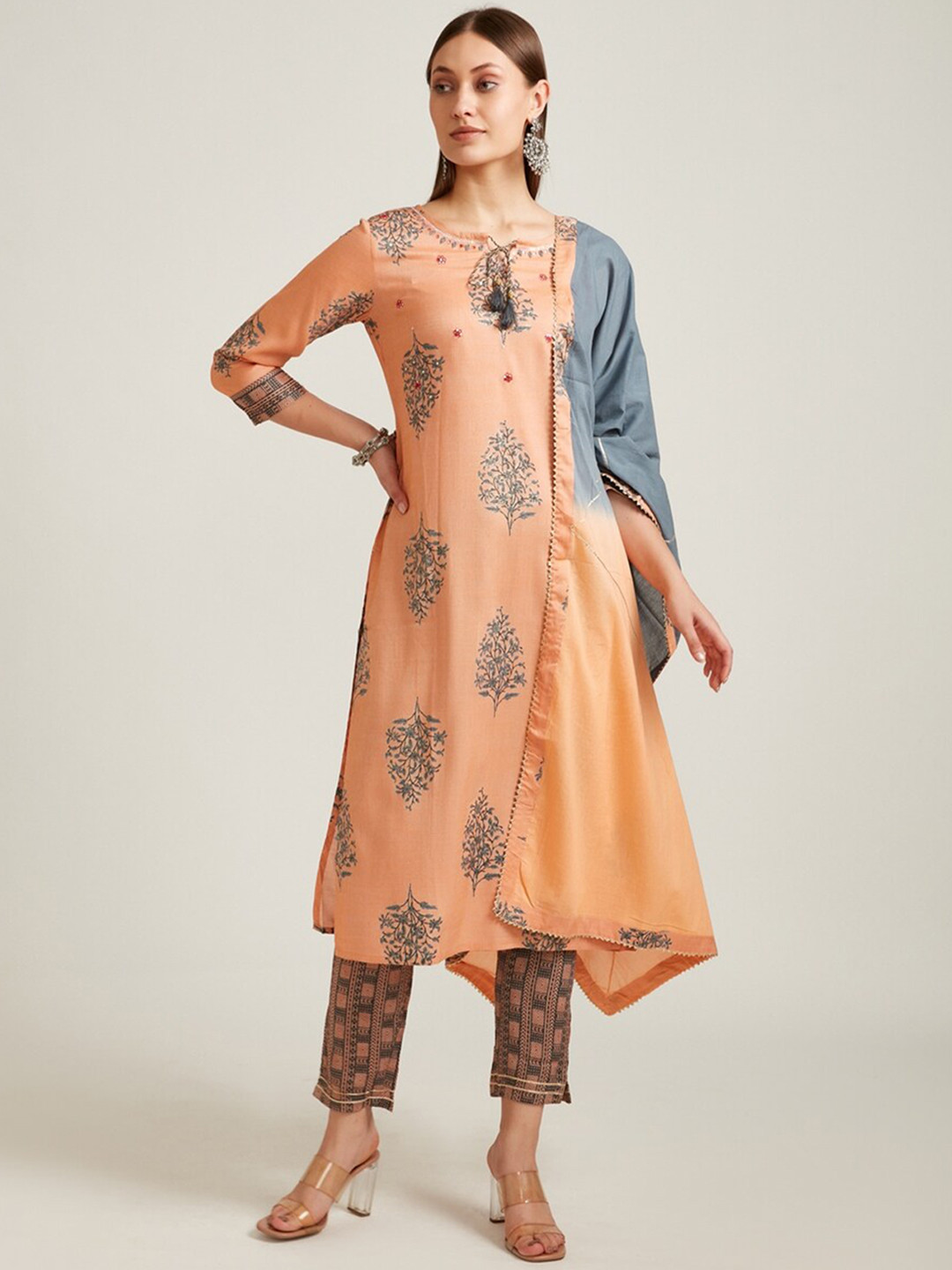 

Neerus Women Coral Ethnic Motifs Printed Kurta with Trousers & Dupatta