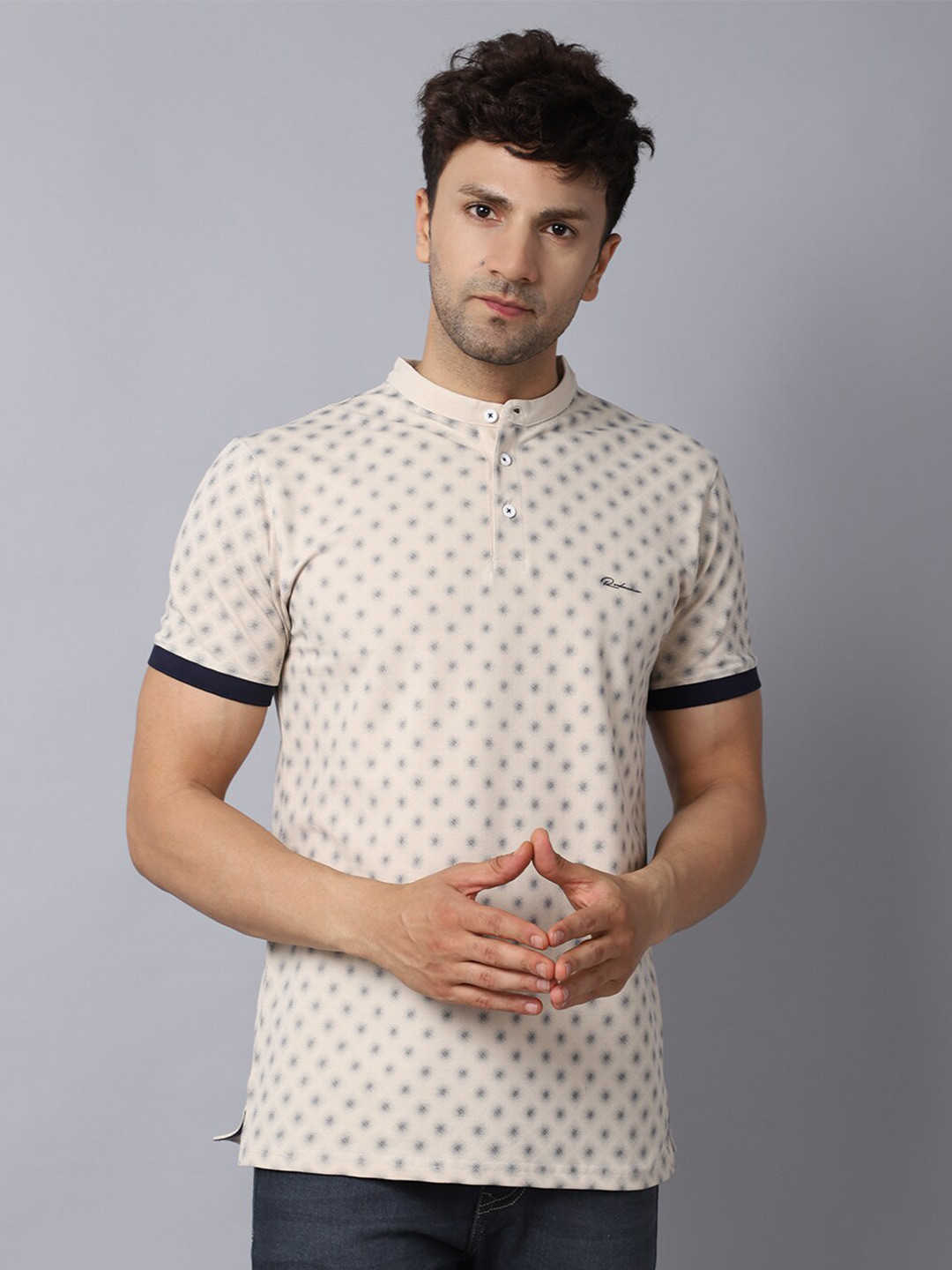 

Rodamo Men Beige Printed Mandarin Collar Slim Fit T-shirt