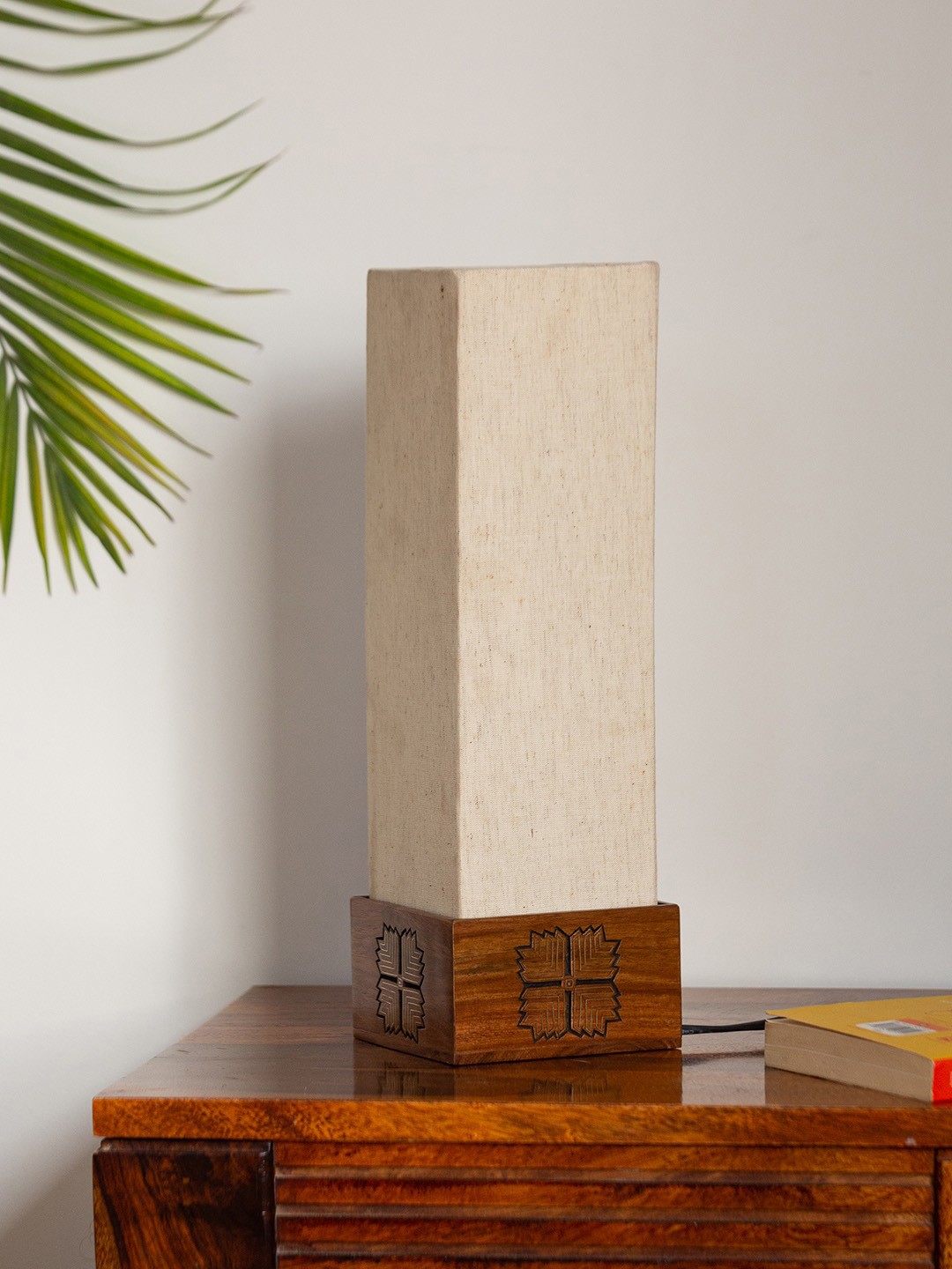 

ExclusiveLane Cream-coloured & Brown Solid Wooden Table Lamp