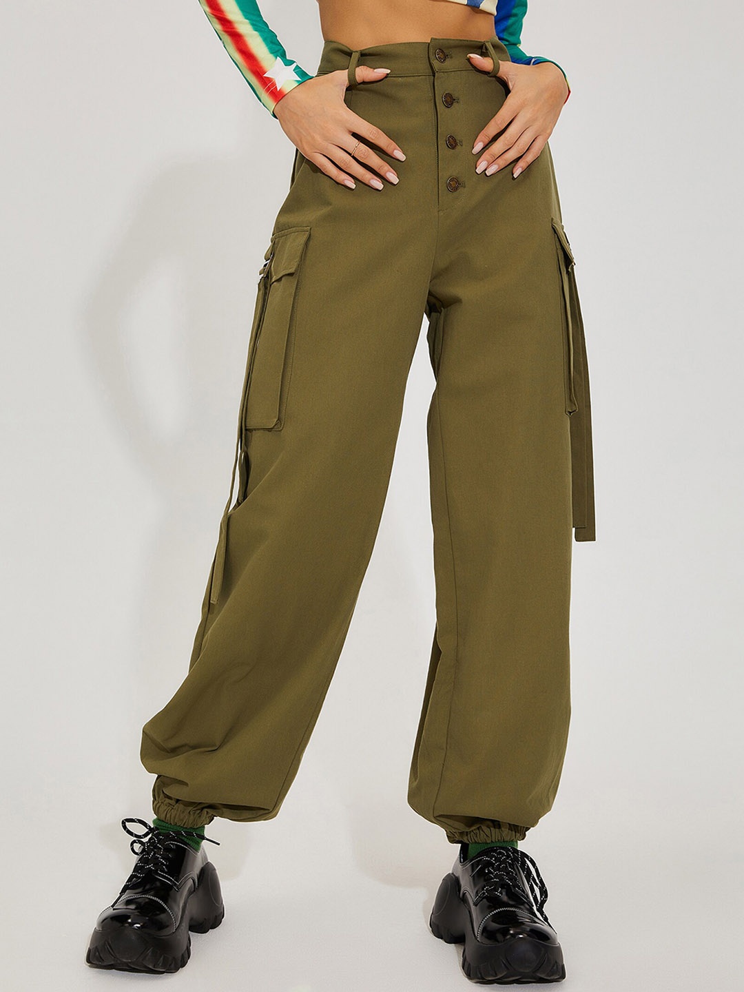 

URBANIC Women Olive Green Cargos Trousers