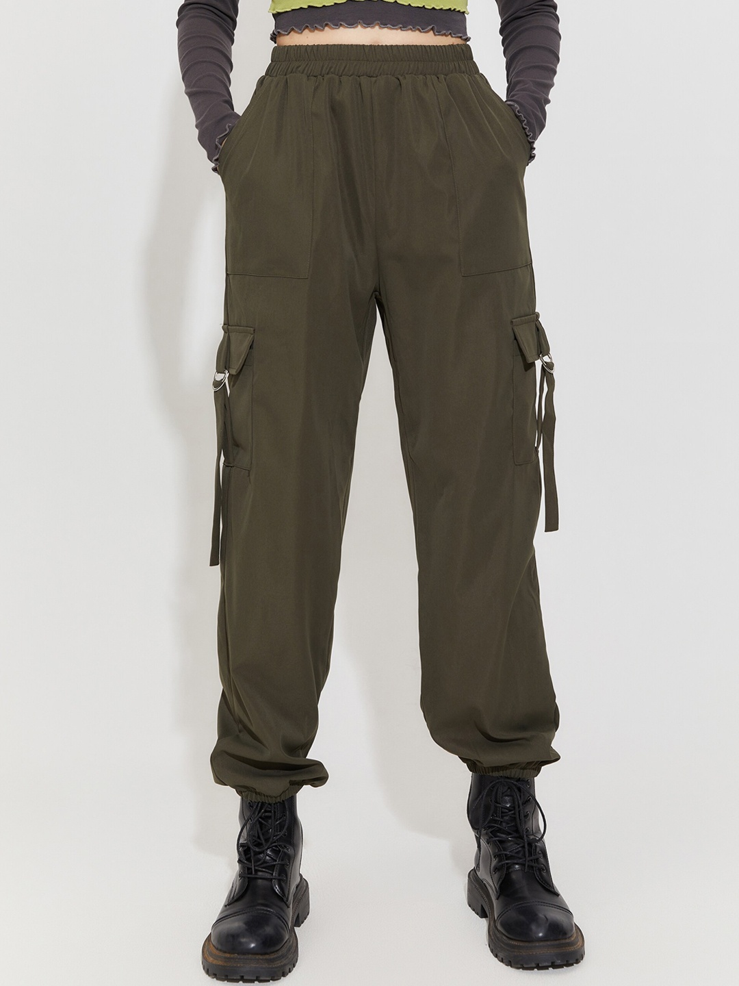

URBANIC Women Olive Green Cargos Trousers