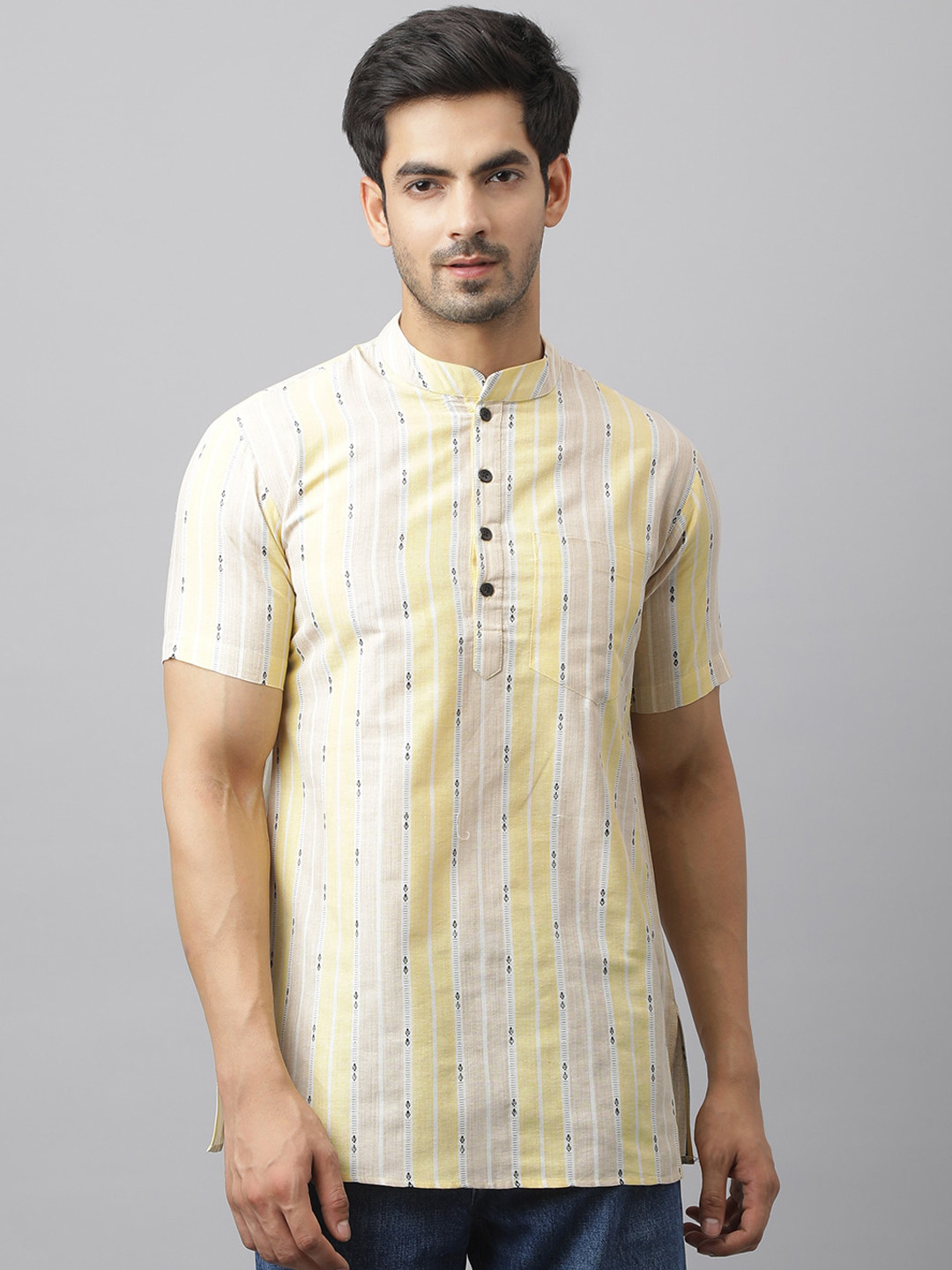 

Waahiba Men Blue Embroidered Thread Work Indigo Handloom Kurta