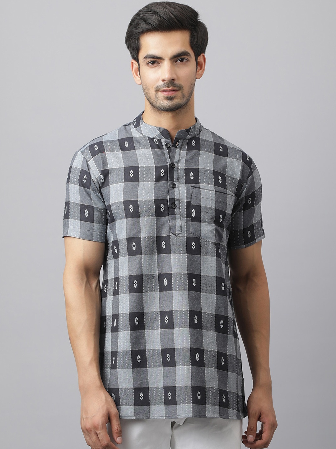 

Waahiba Men Black Checked Indigo Handloom Straight Kurta