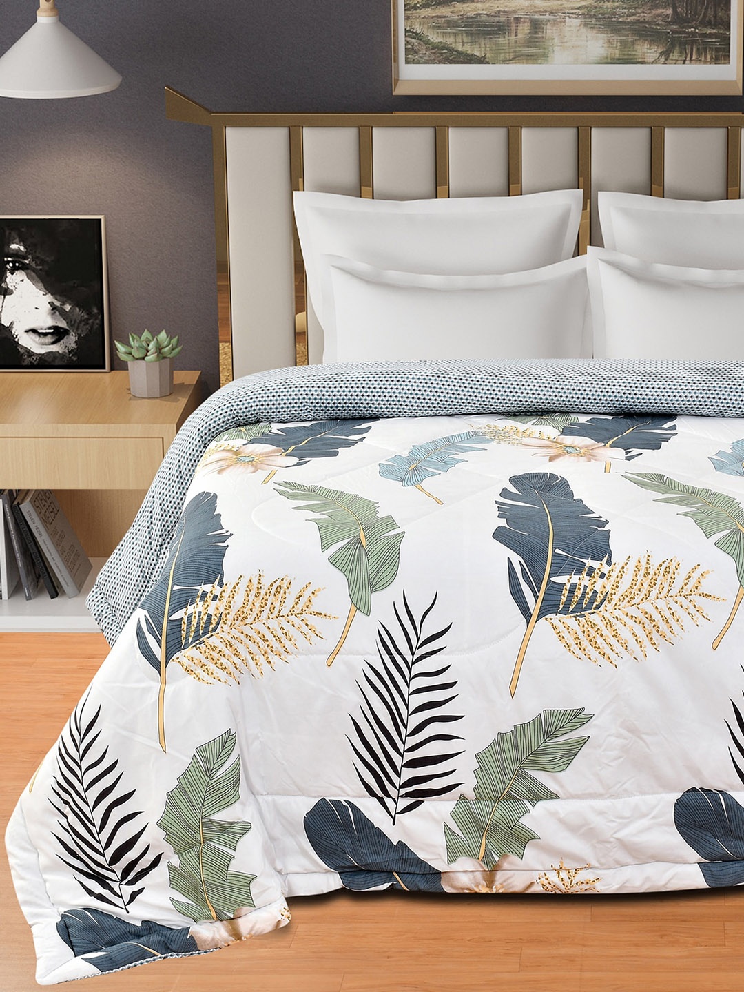 

Florida Unisex Off White Blankets Quilts and Dohars