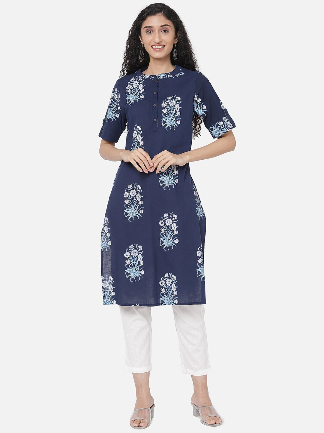 

R&B Women Blue Floral Printed Straight Kurta