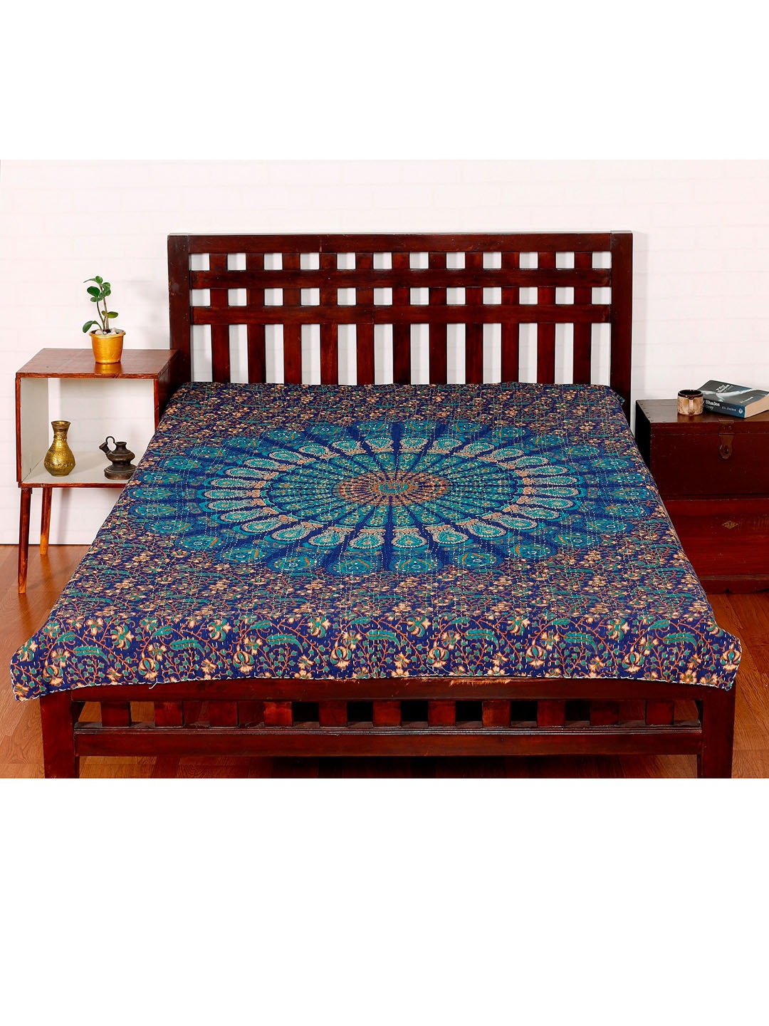 

HANDICRAFT PALACE Blue Printed Kantha Quilted Cotton Single Bed Cover