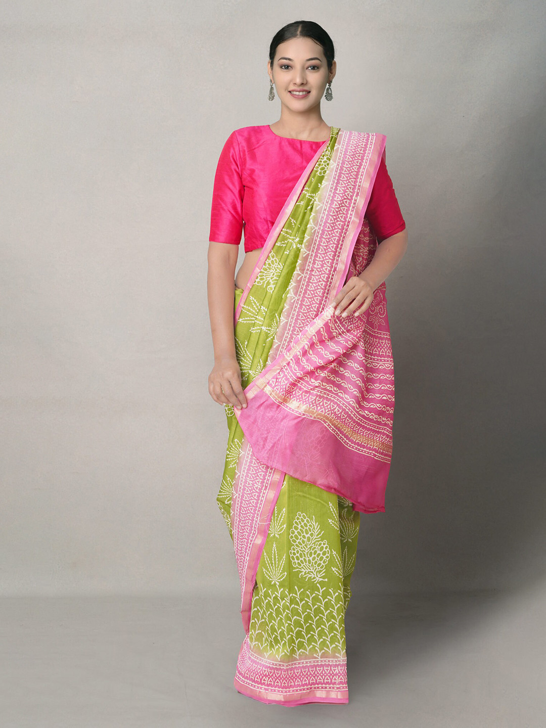 

Unnati Silks Green & Pink Ethnic Motifs Zari Silk Blend Baluchari Saree