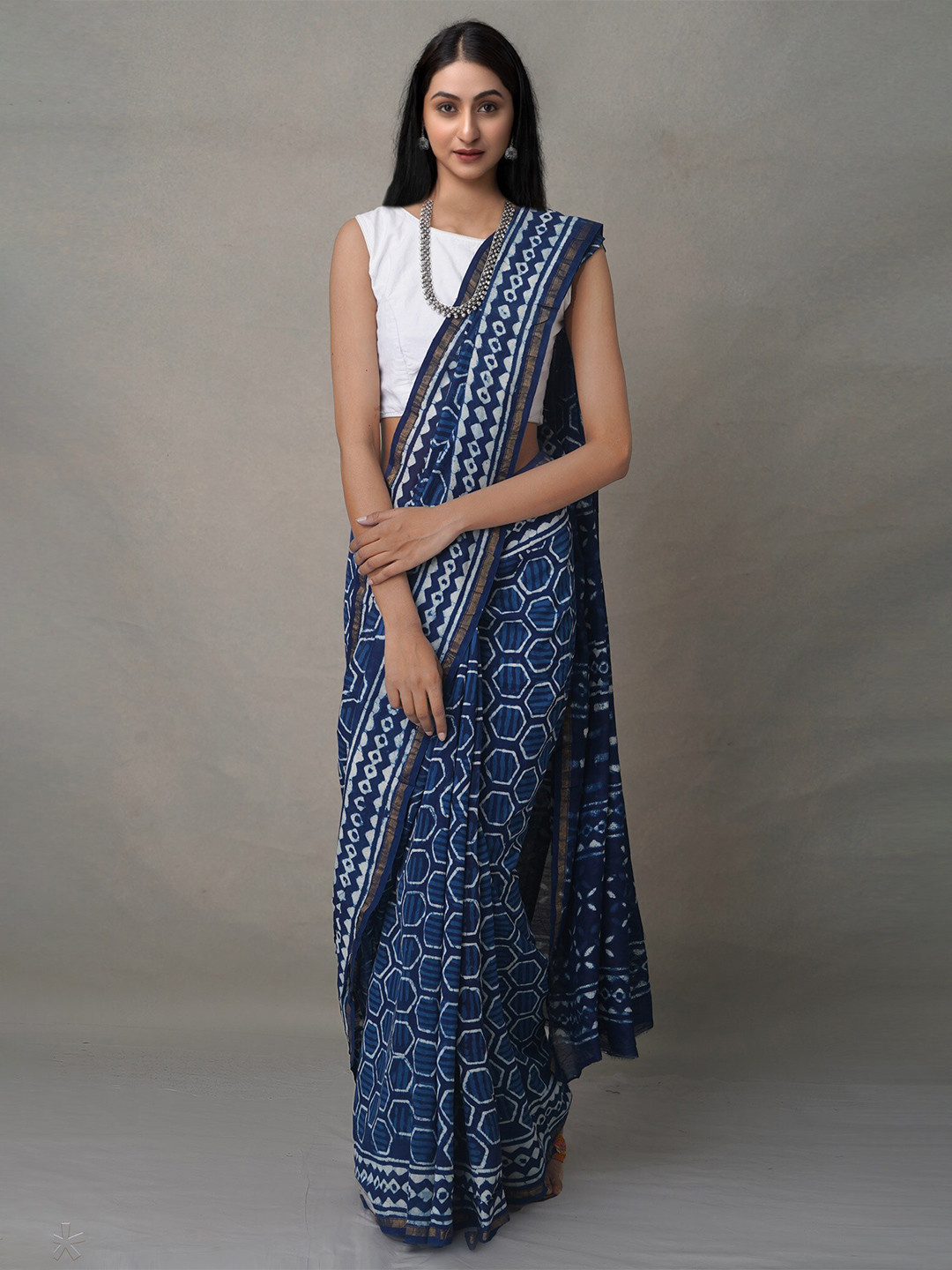 

Unnati Silks Blue & White Dabu Silk Cotton Chanderi Saree