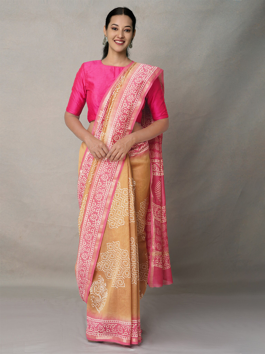 

Unnati Silks Brown & Pink Ethnic Motifs Silk Blend Baluchari Saree