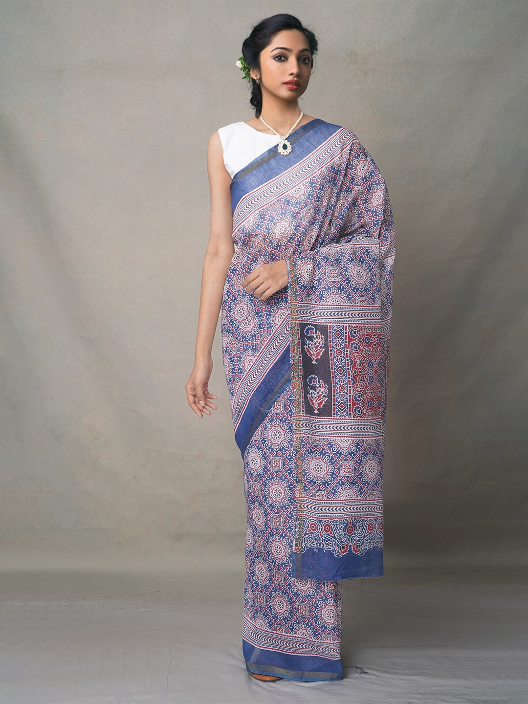 

Unnati Silks Blue & Red Dabu Silk Cotton Handloom Chanderi Saree