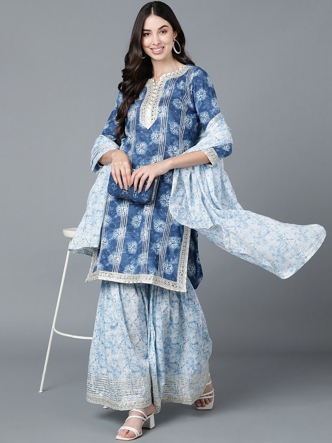 

AHIKA Women Blue Floral Printed Pure Cotton Kurti with Sharara & With Dupatta