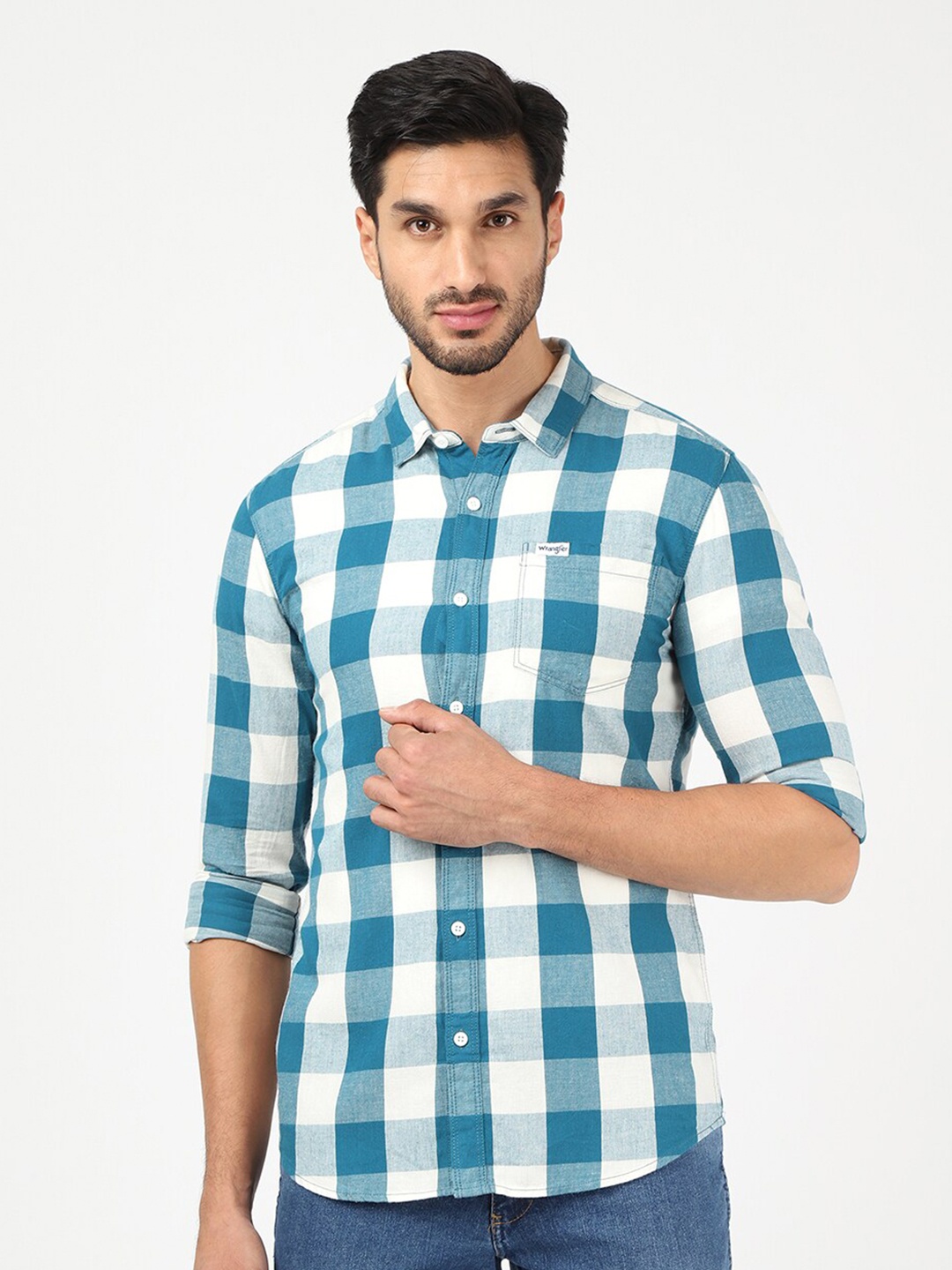

Wrangler Men Blue Slim Fit Gingham Checks Checked Casual Shirt