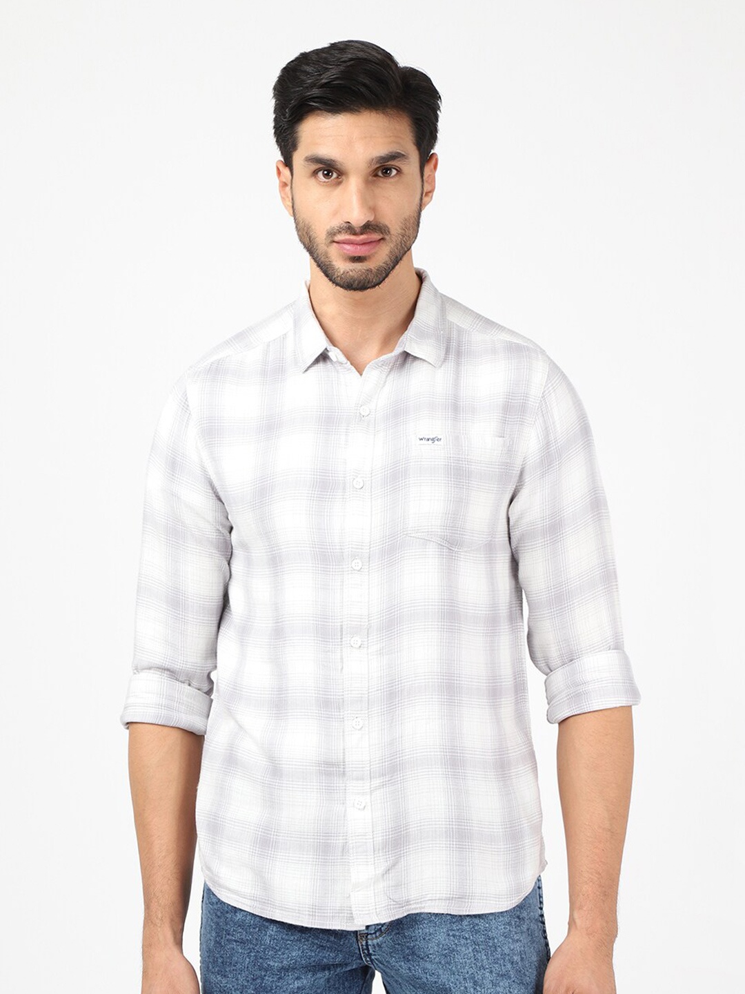 

Wrangler Men Peach-Coloured Slim Fit Checked Casual Shirt