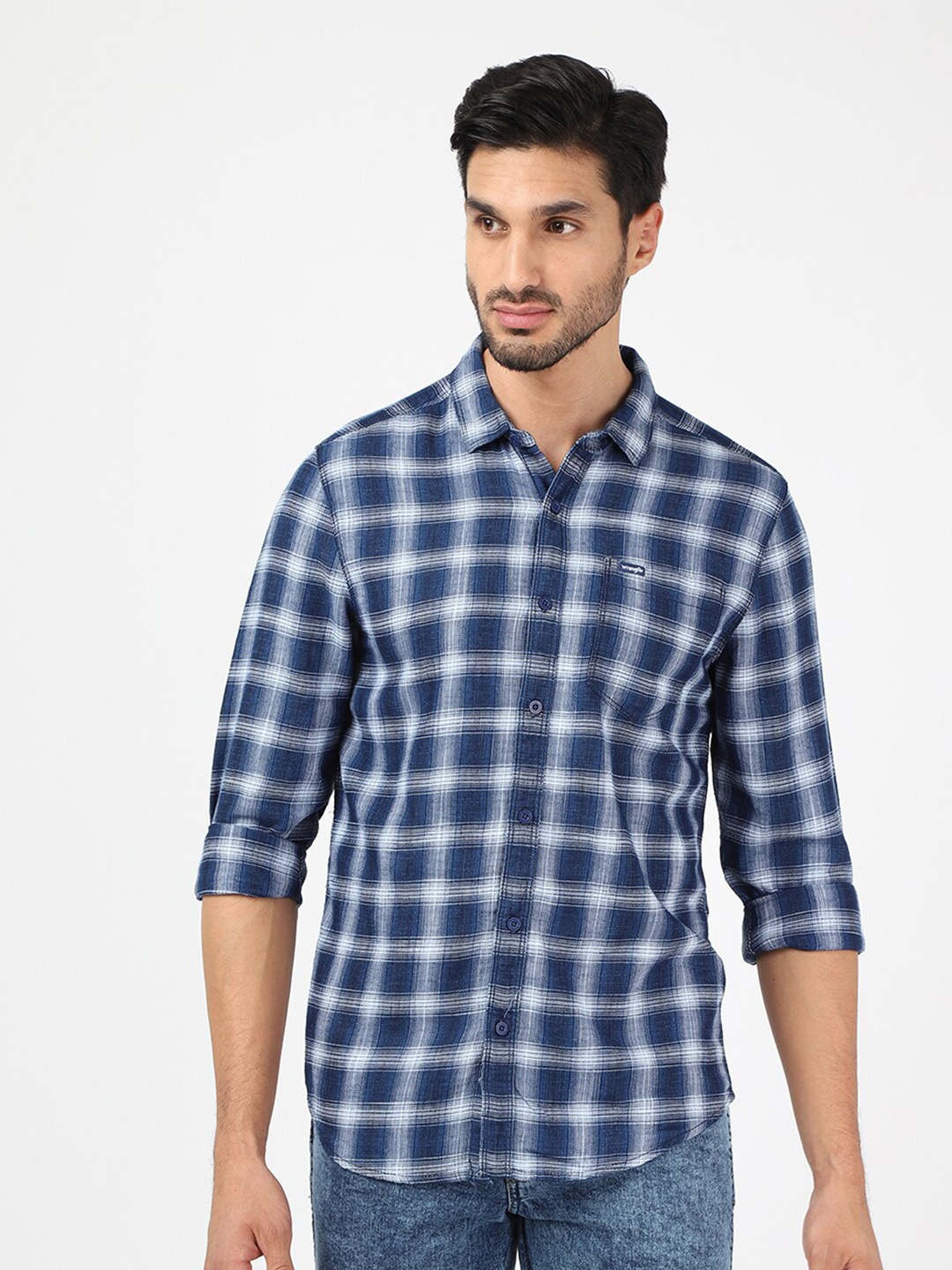 

Wrangler Men Blue Slim Fit Checked Casual Shirt