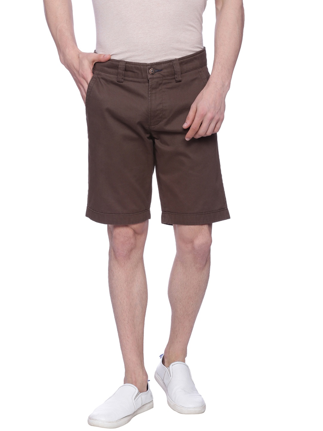 

Basics Men Coffee Brown Solid Chino Shorts