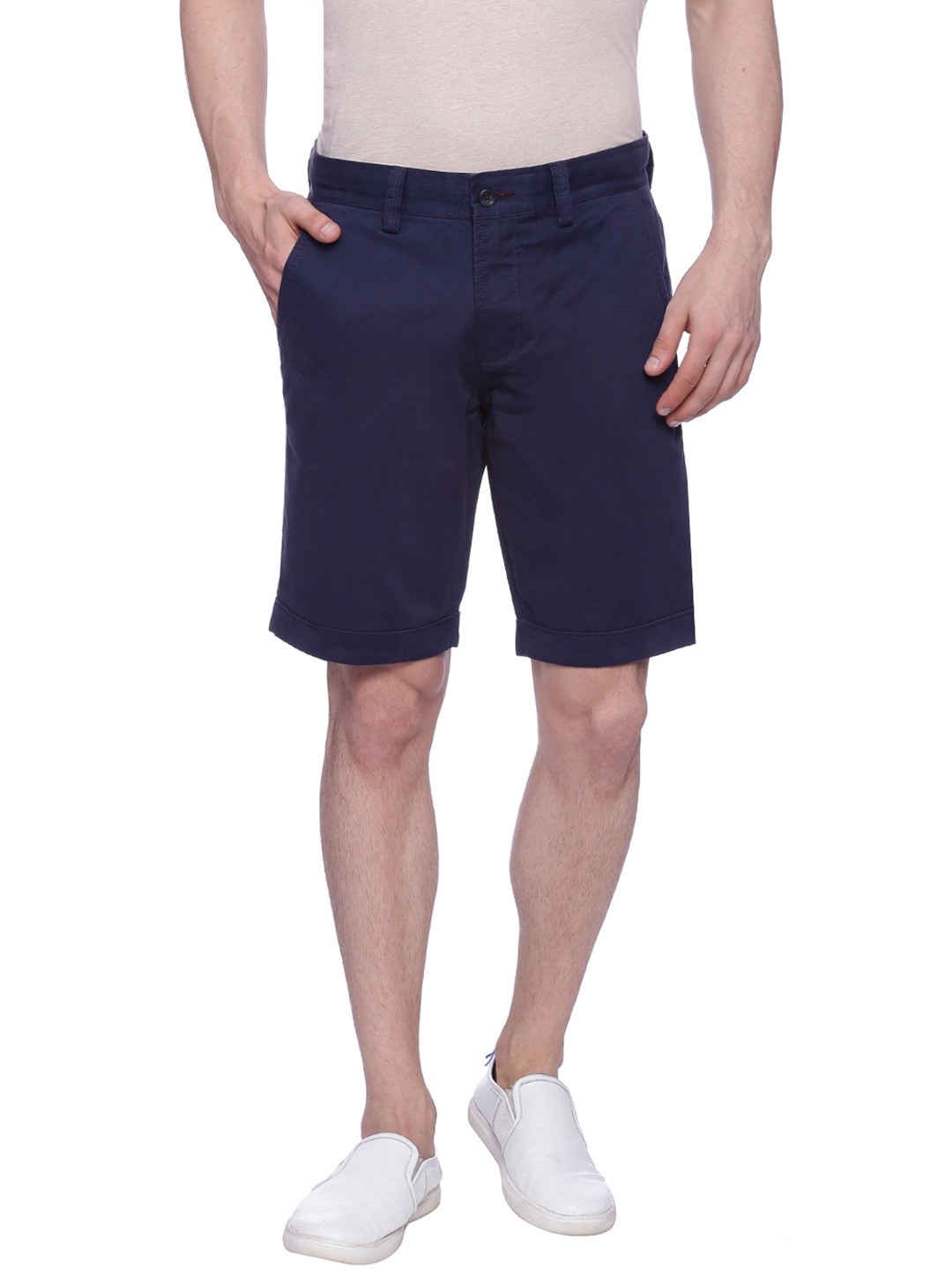 

Basics Men Navy Comfort Fit Chino Shorts, Navy blue