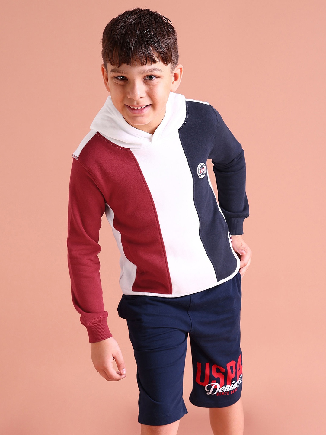 

U.S. Polo Assn. Kids Boys White Colourblocked Hooded Sweatshirt With Applique Detail