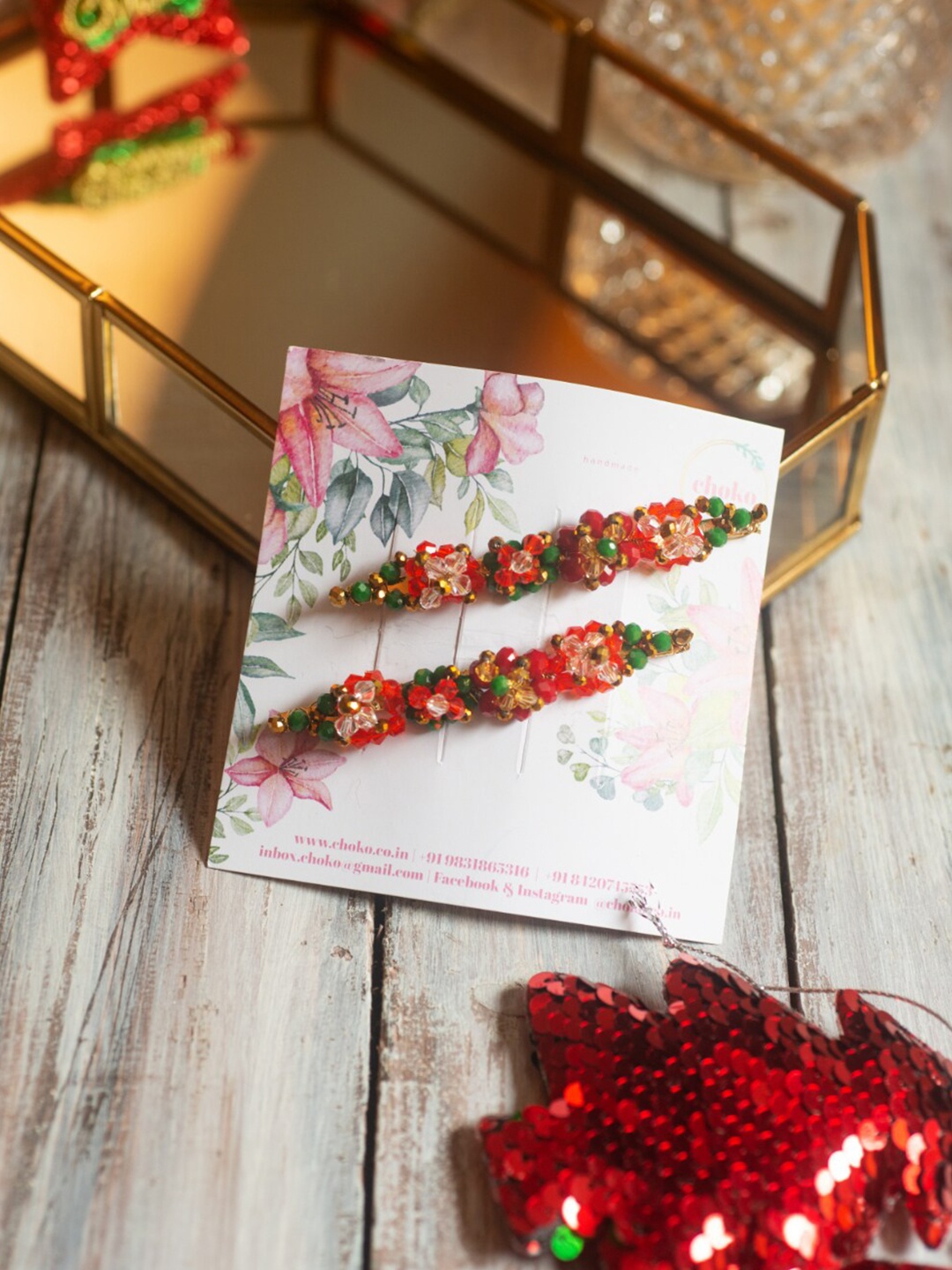 

Choko Girls Red & Green Set of 2 Embellished Alligator Hair Clips