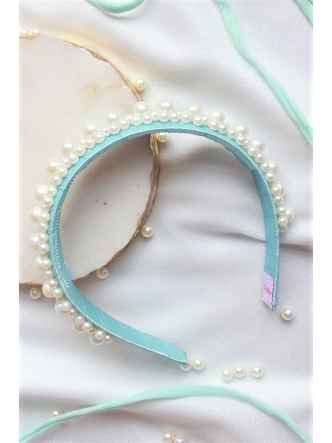 

Choko Girls Blue & White Embellished Hairband