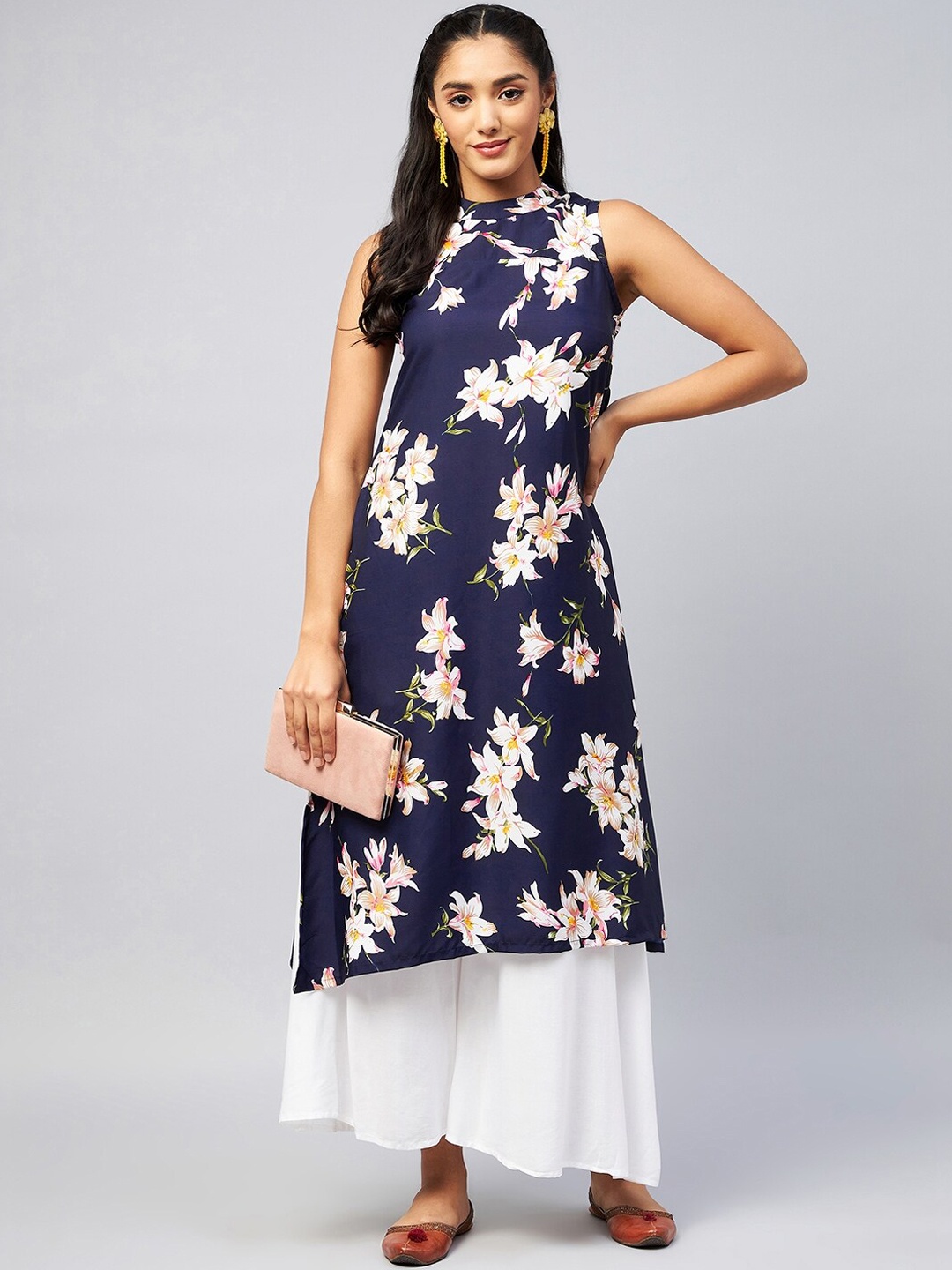 

InWeave Women Blue Floral Printed Kurti with Trousers