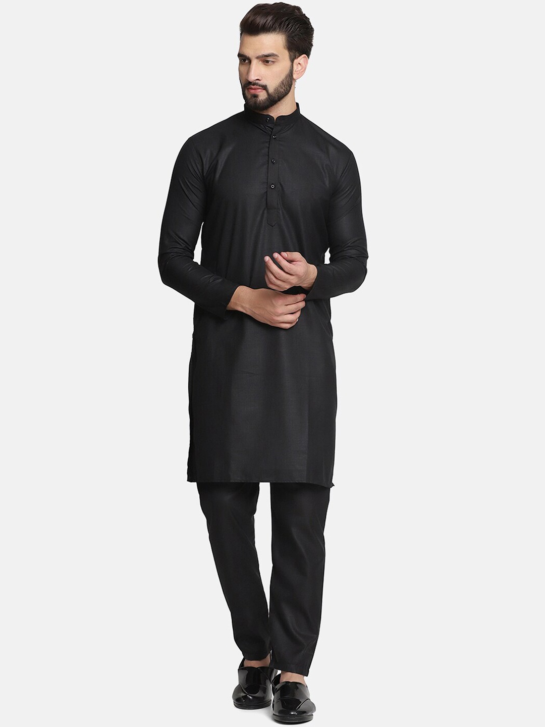 

TAHVO Men Black Pure Cotton Kurta with Pyjamas