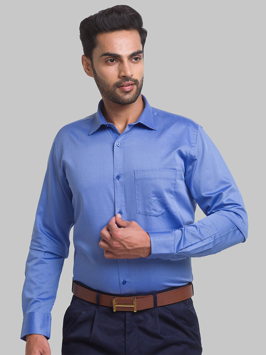 

Park Avenue Men Blue Slim Fit Solid Formal Shirt