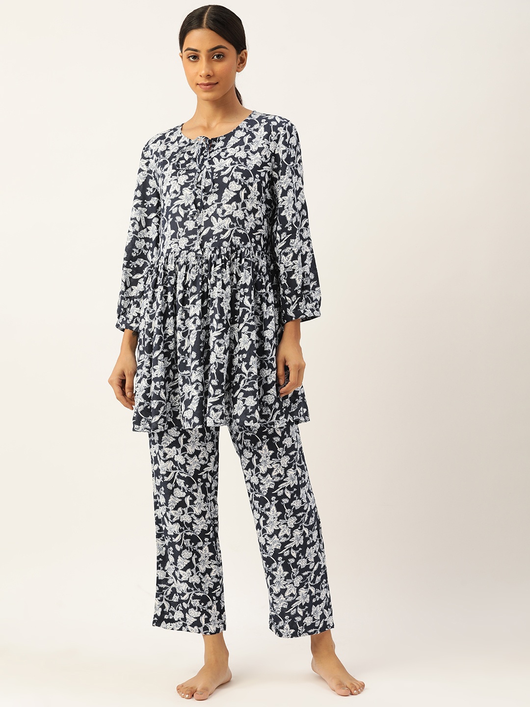 

ETC Women Navy Blue & Off White Pure Cotton Floral Print Pyjama Set