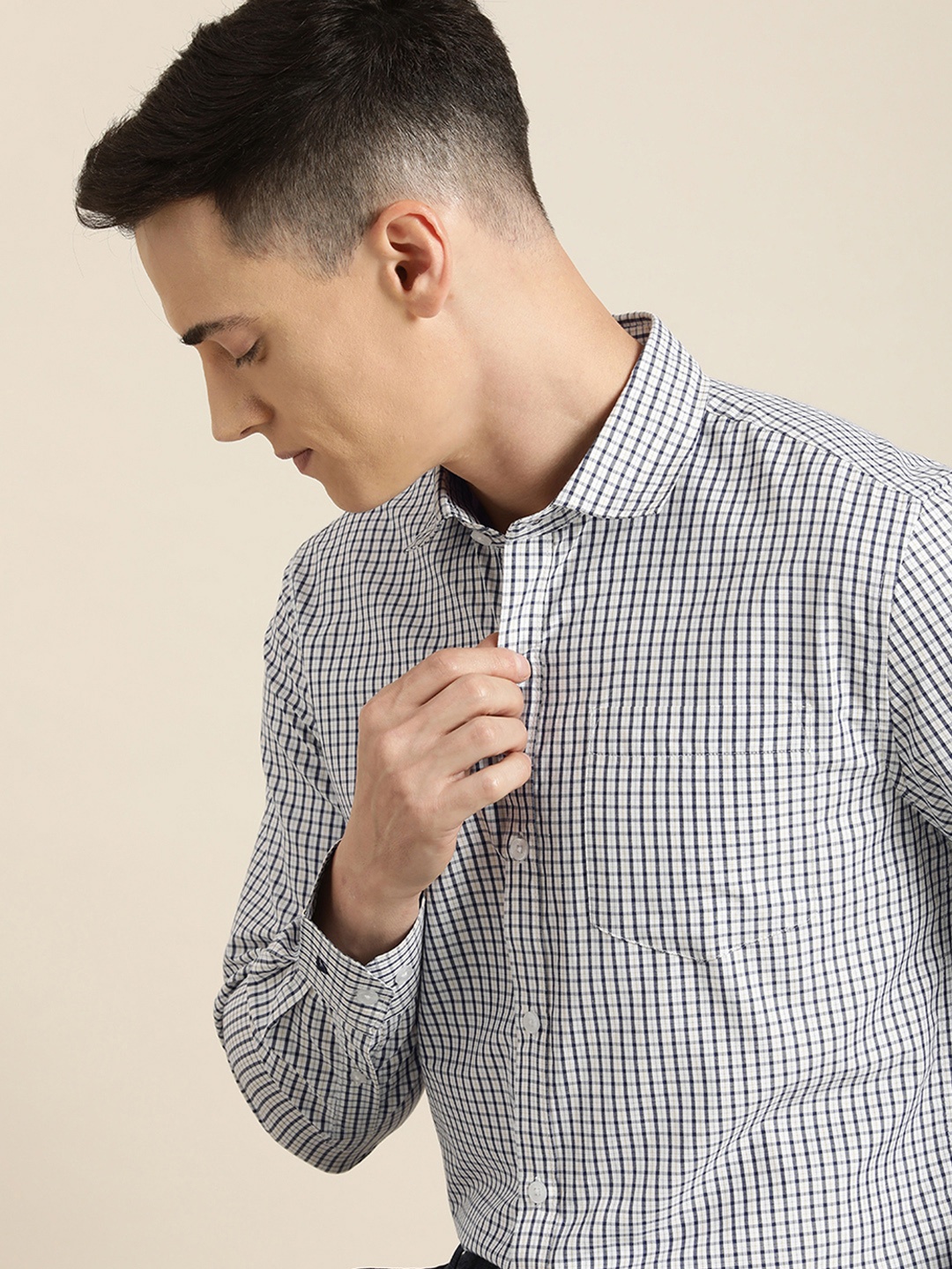 

INVICTUS Men White Premium Slim Fit Grid Tattersall Checked Formal Shirt