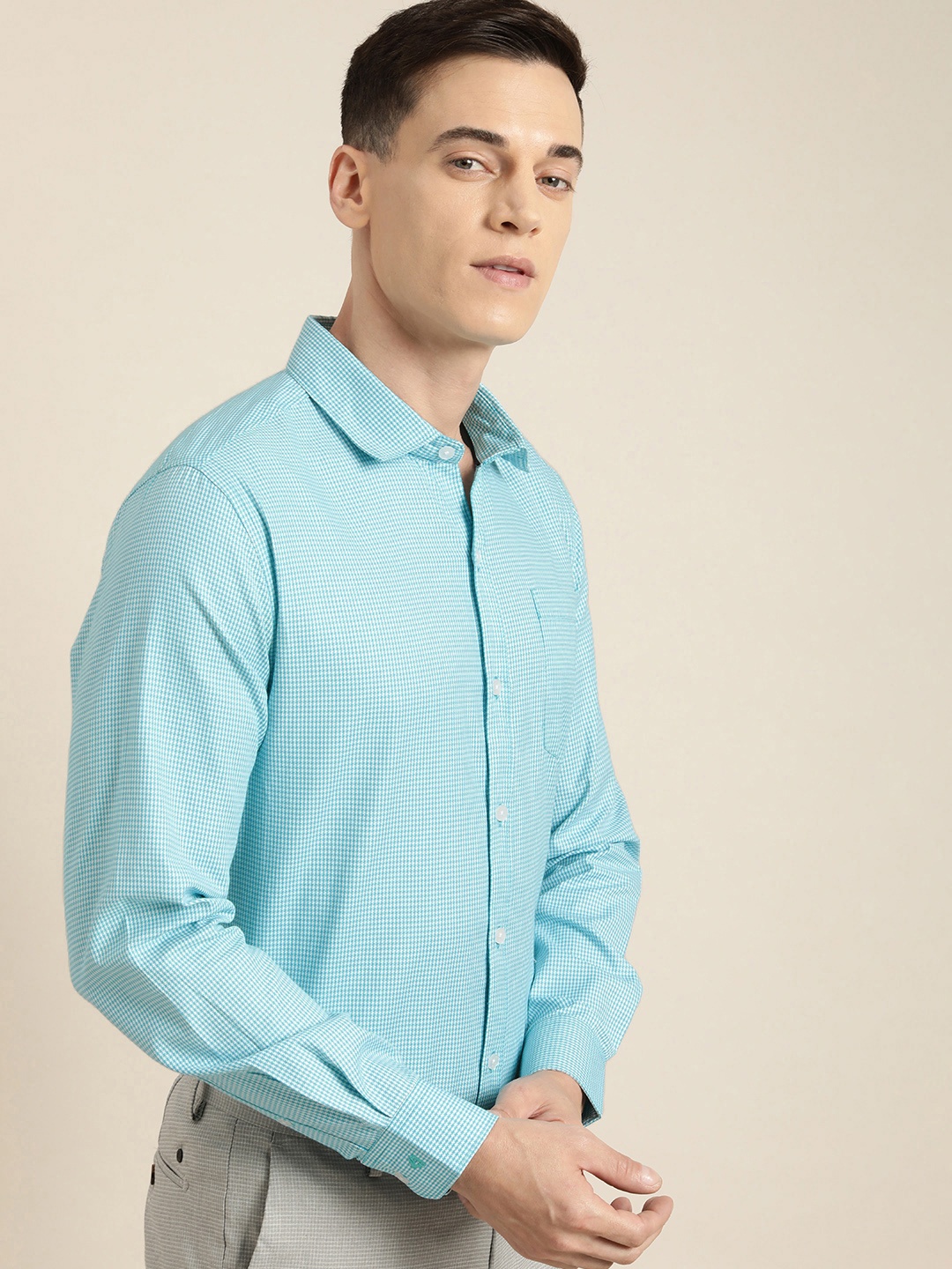 

INVICTUS Men Blue Premium Slim-Fit Micro Checked Formal Shirt