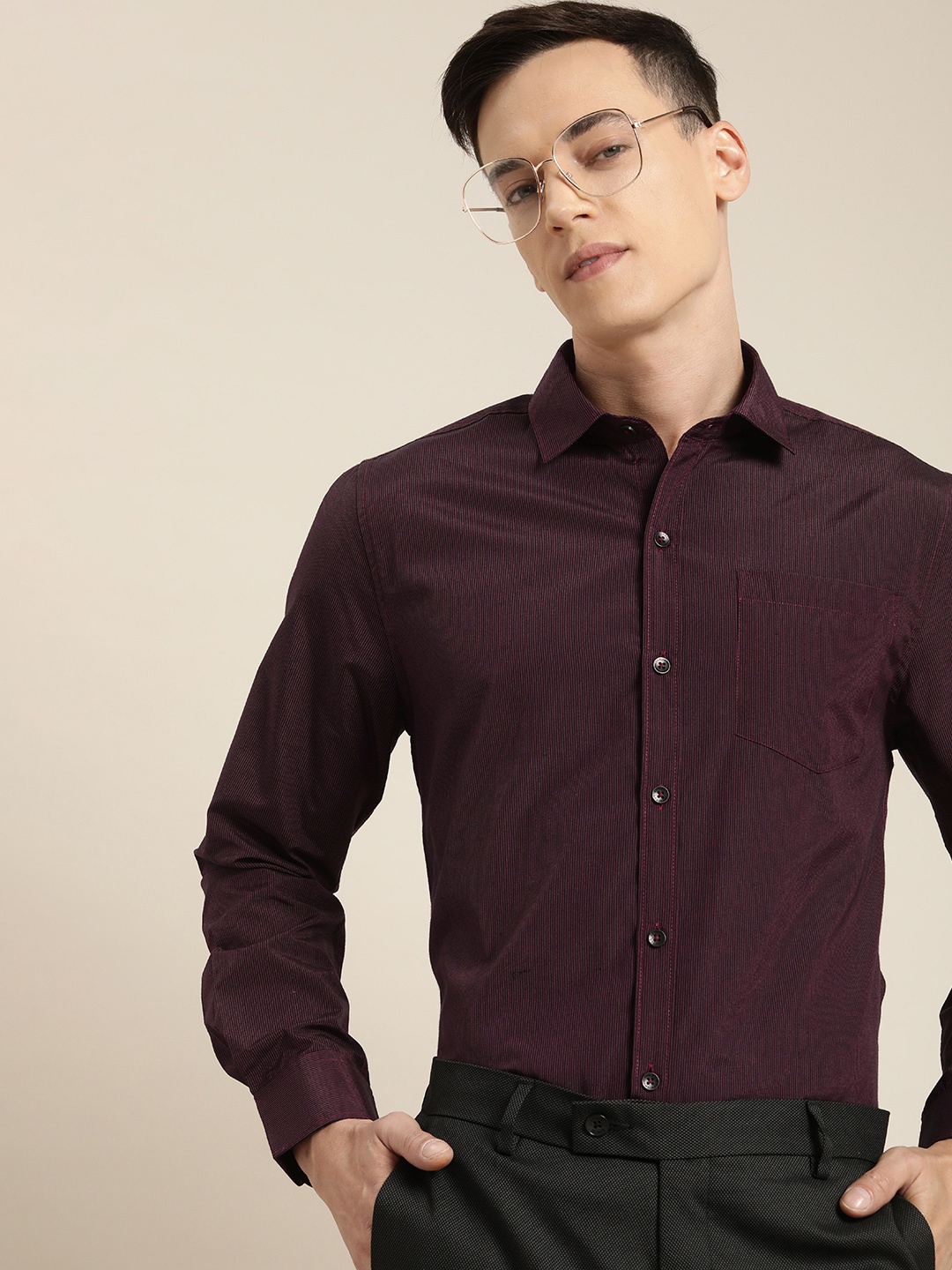 

INVICTUS Men Dark Maroon Premium Slim-Fit Striped Formal Shirt